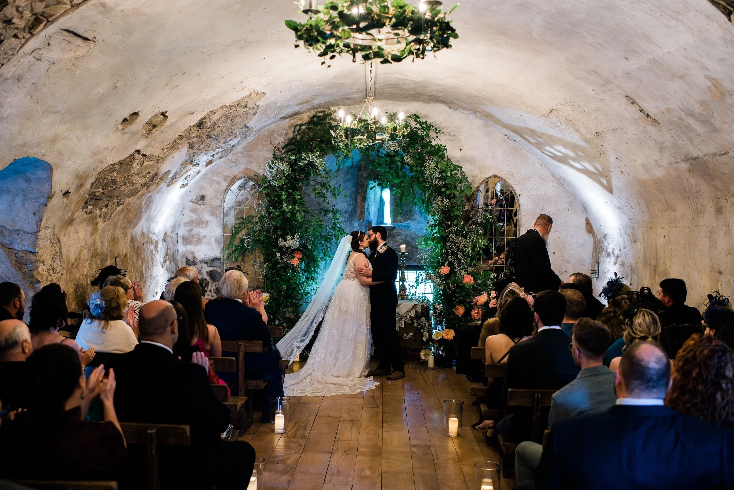 Neidpath Castle Wedding-36.jpg