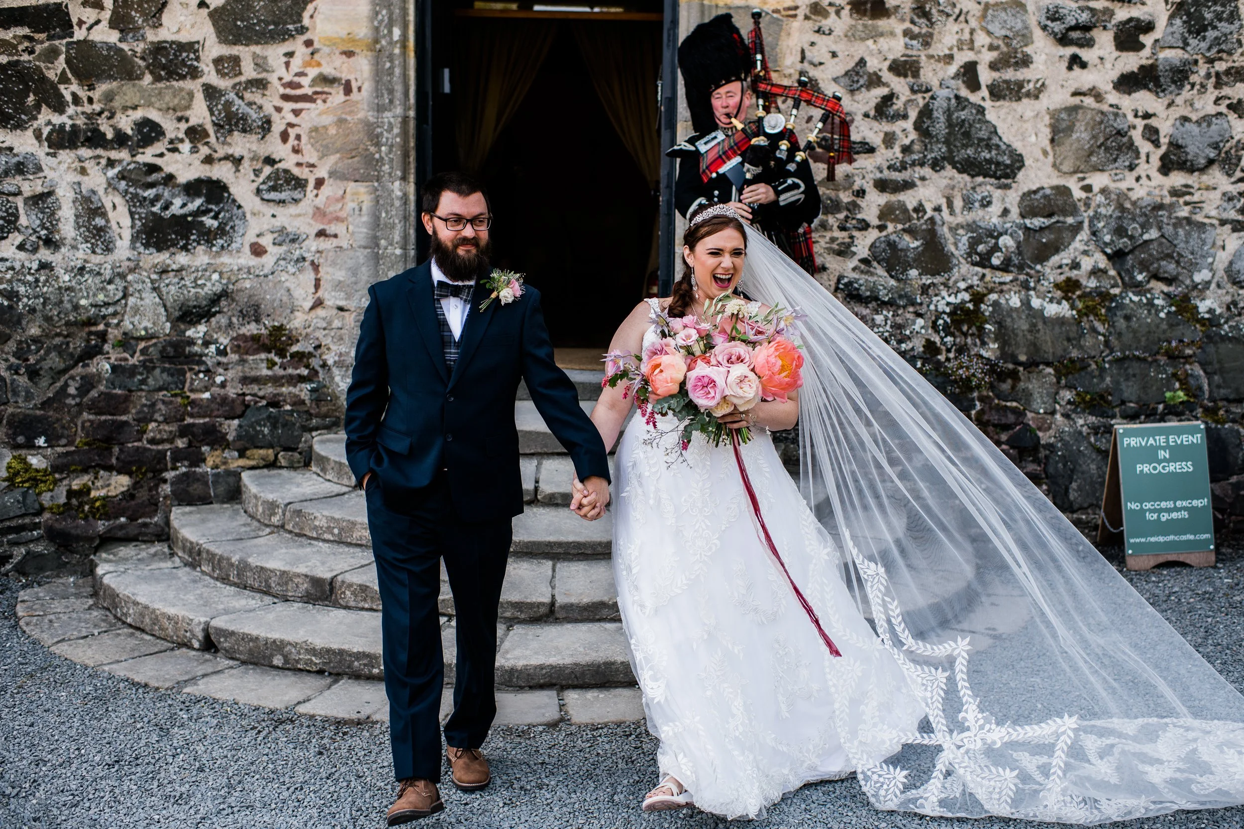 Neidpath Castle Wedding-40.jpg