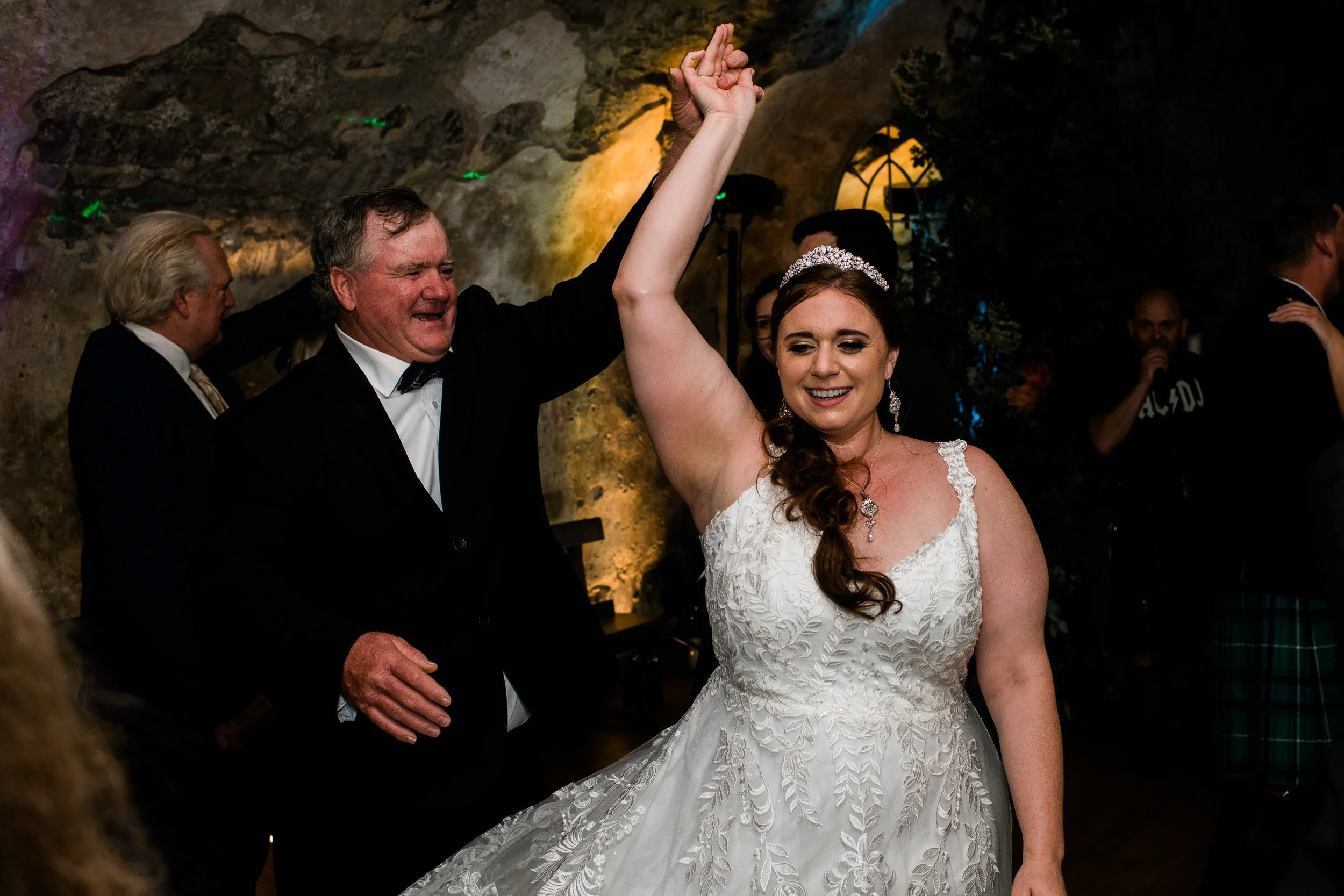 Neidpath Castle Wedding-68.jpg