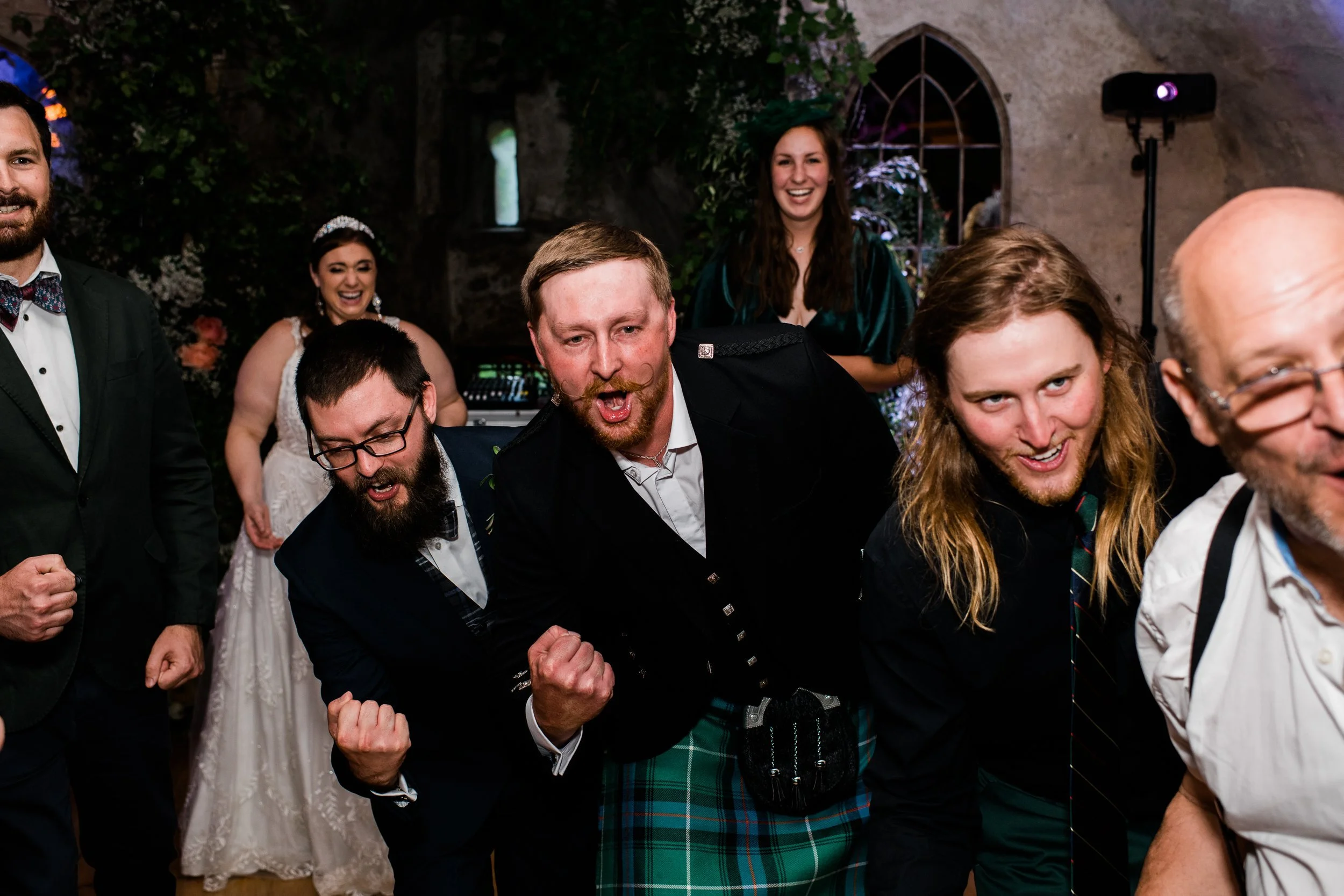 Neidpath Castle Wedding-69.jpg