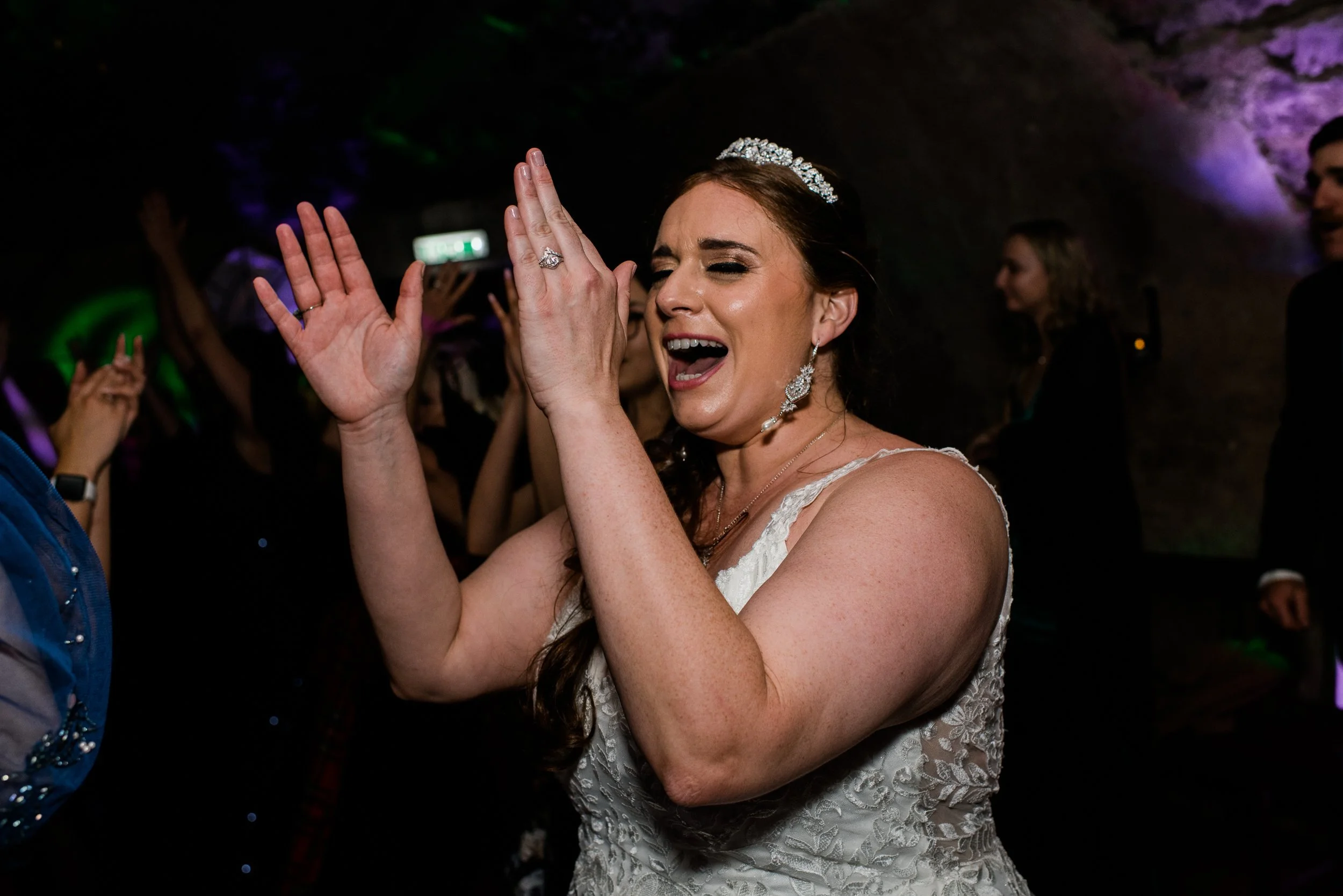 Neidpath Castle Wedding-71.jpg