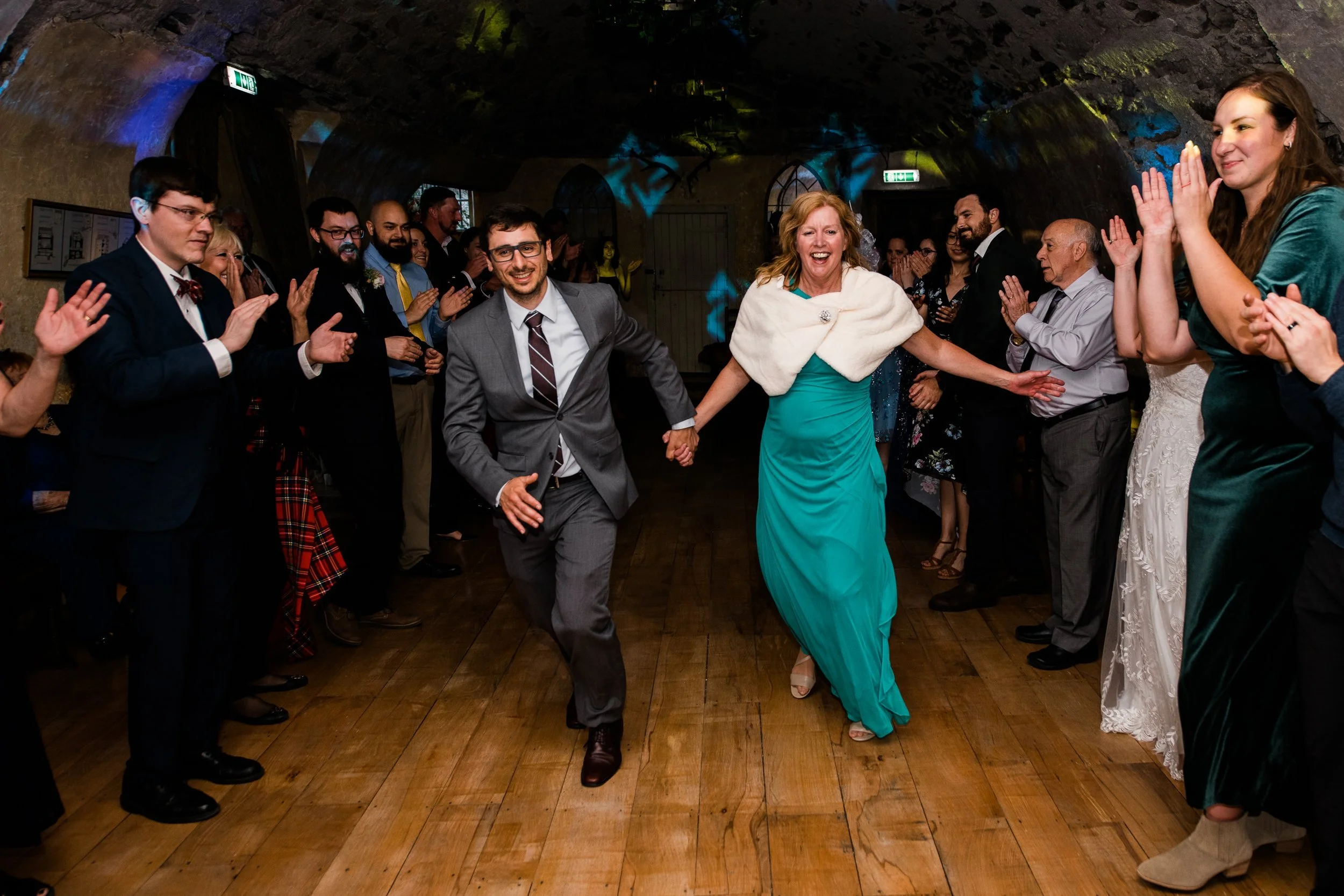 Neidpath Castle Wedding-76.jpg