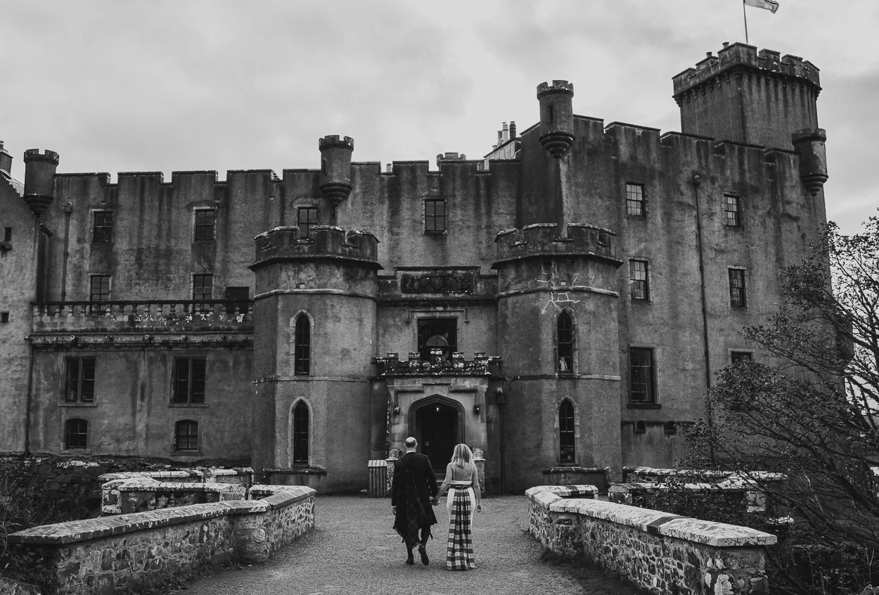 Dunvegan Castle Isle of Skye Elopement-23.jpg