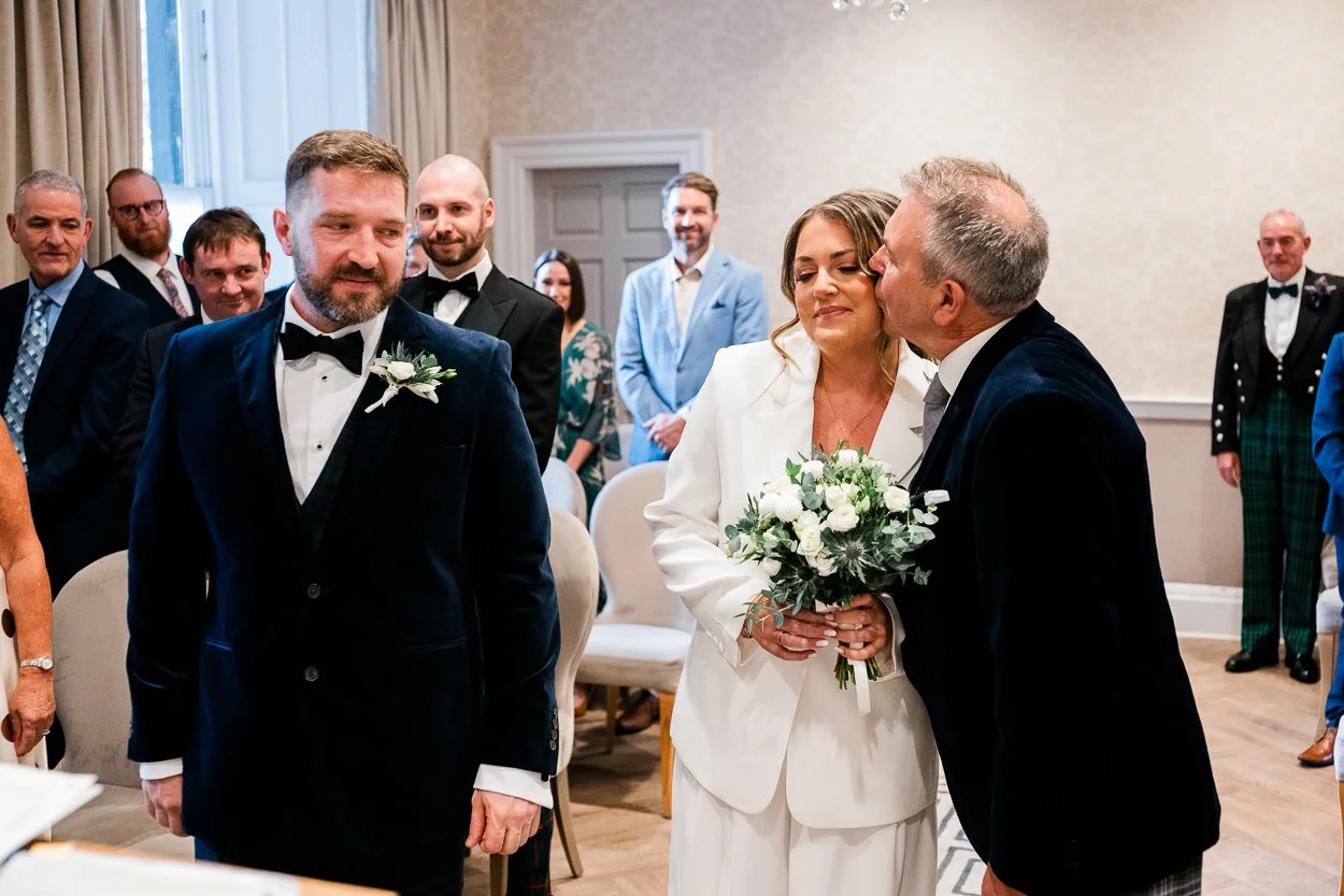 Edinburgh City Chambers Wedding-2.jpg