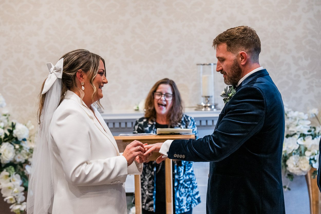 Edinburgh City Chambers Wedding-6.jpg