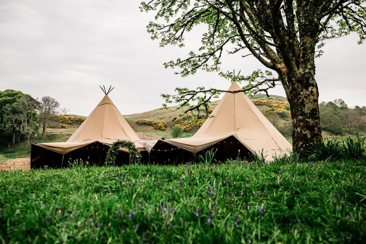 Dunollie Castle Wedding-2.jpg