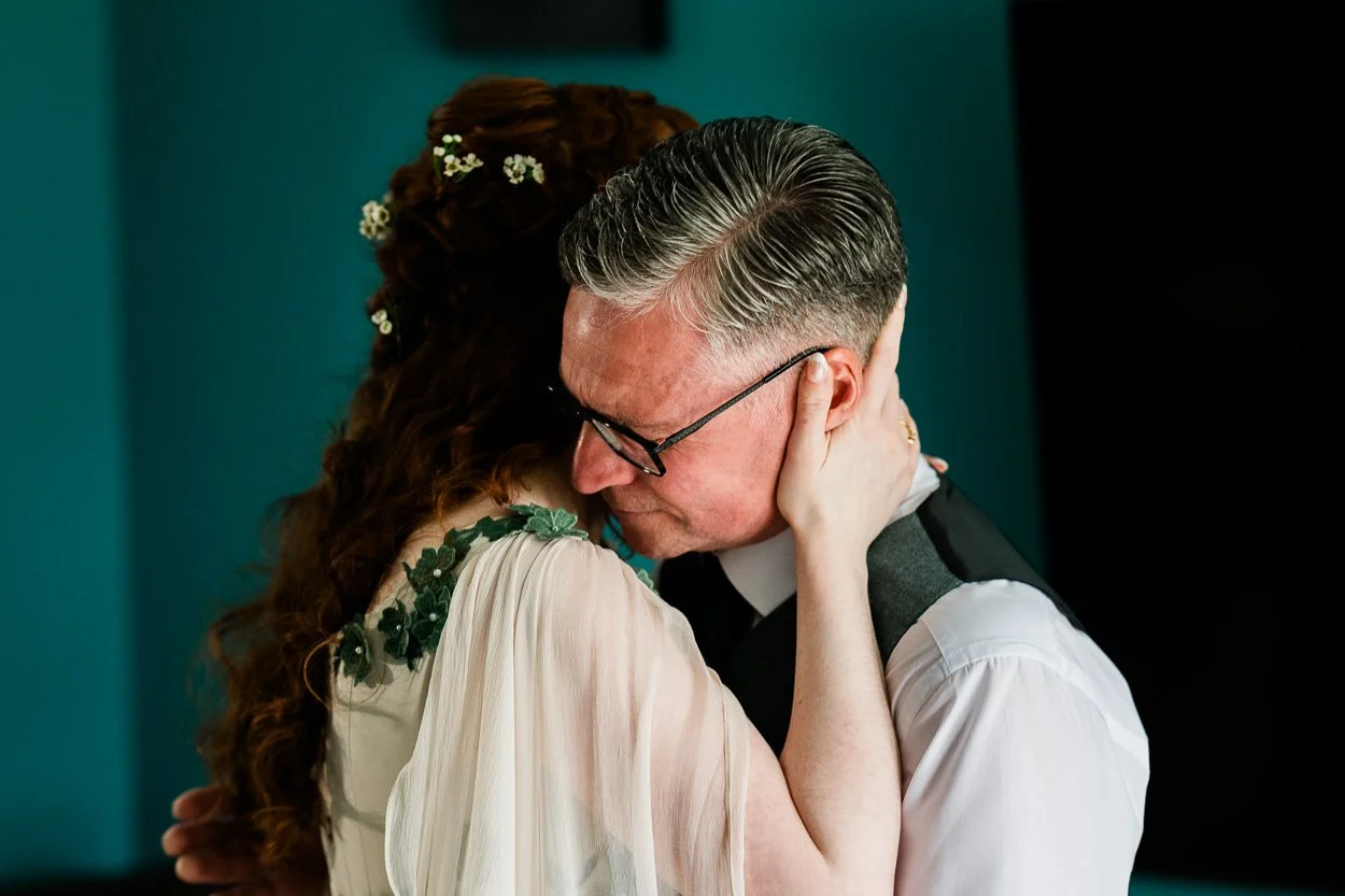 Dunollie Castle Wedding-15.jpg