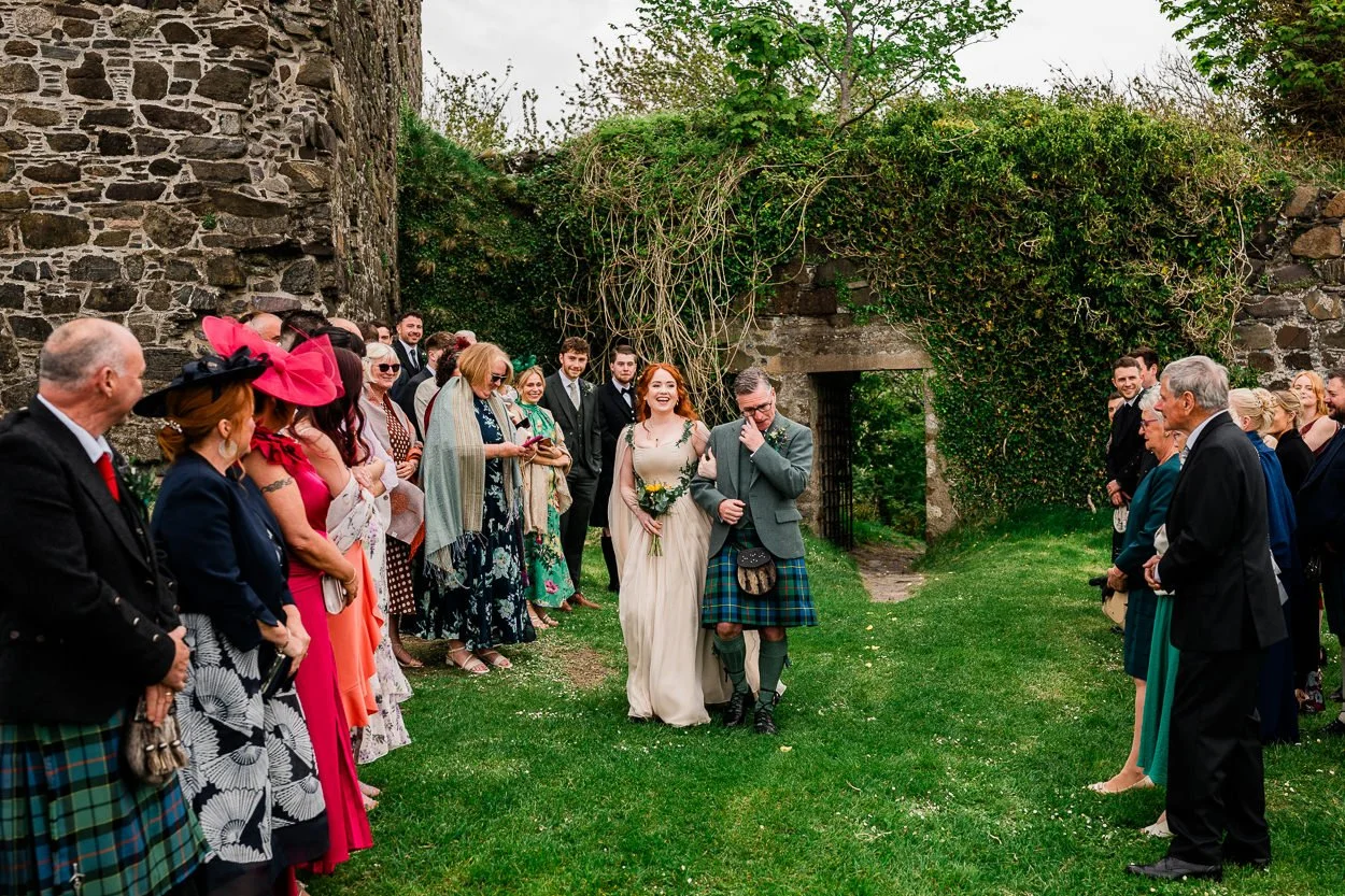 Dunollie Castle Wedding-22.jpg