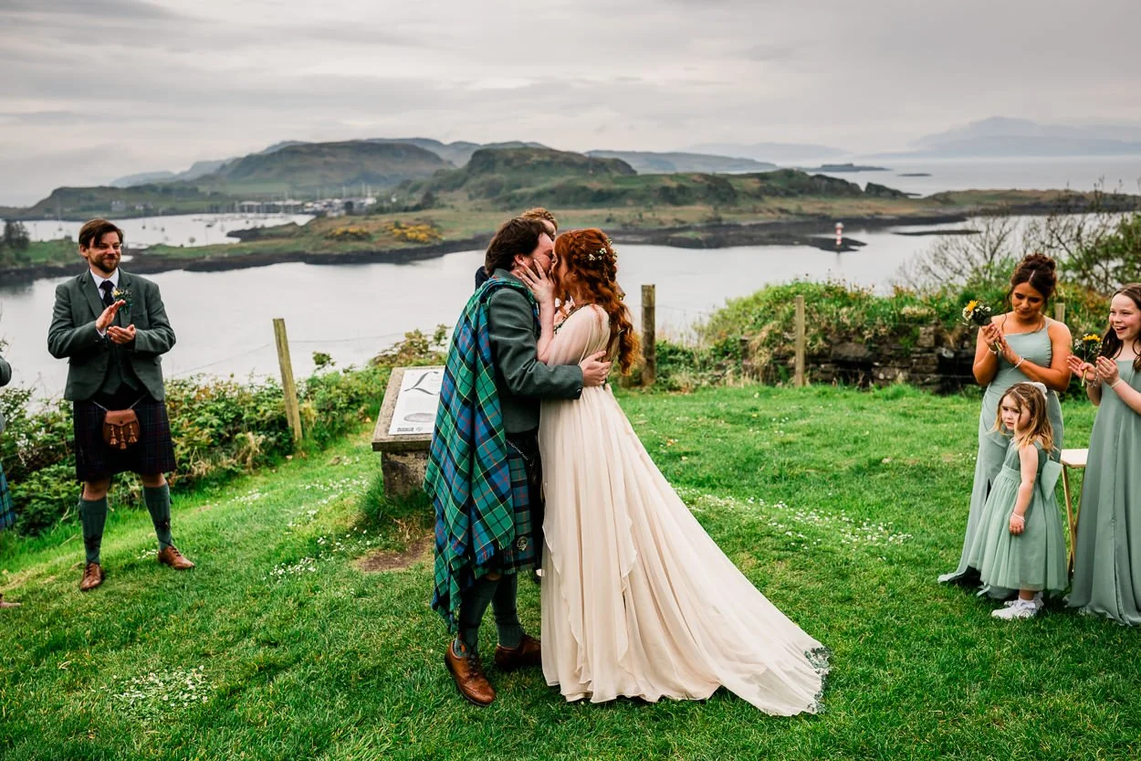 Dunollie Castle Wedding-24.jpg