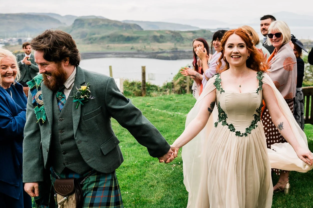 Dunollie Castle Wedding-27.jpg