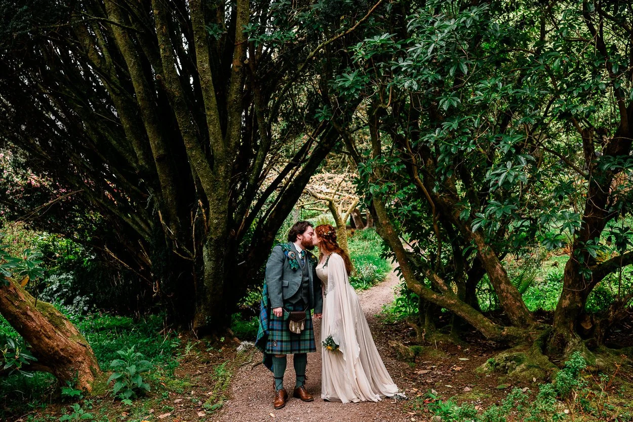 Dunollie Castle Wedding-33.jpg