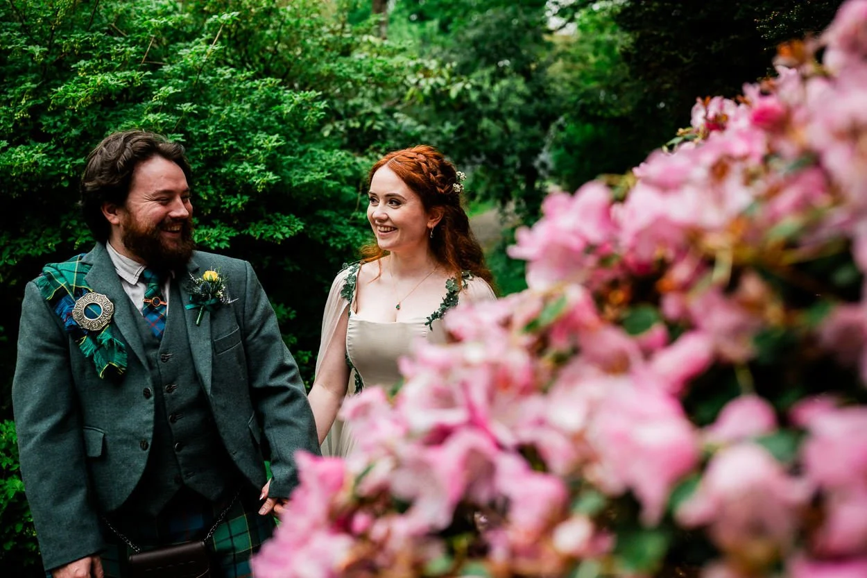 Dunollie Castle Wedding-36.jpg