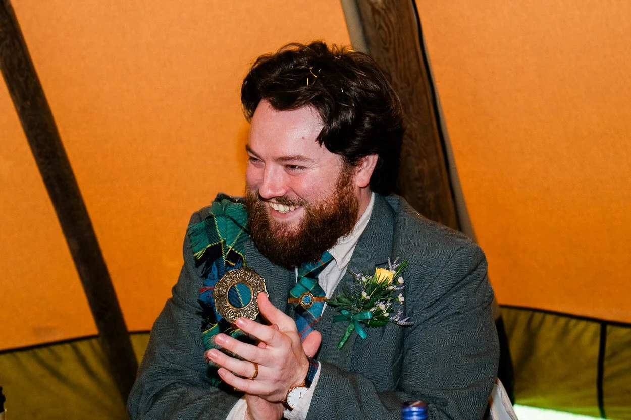 Dunollie Castle Wedding-53.jpg