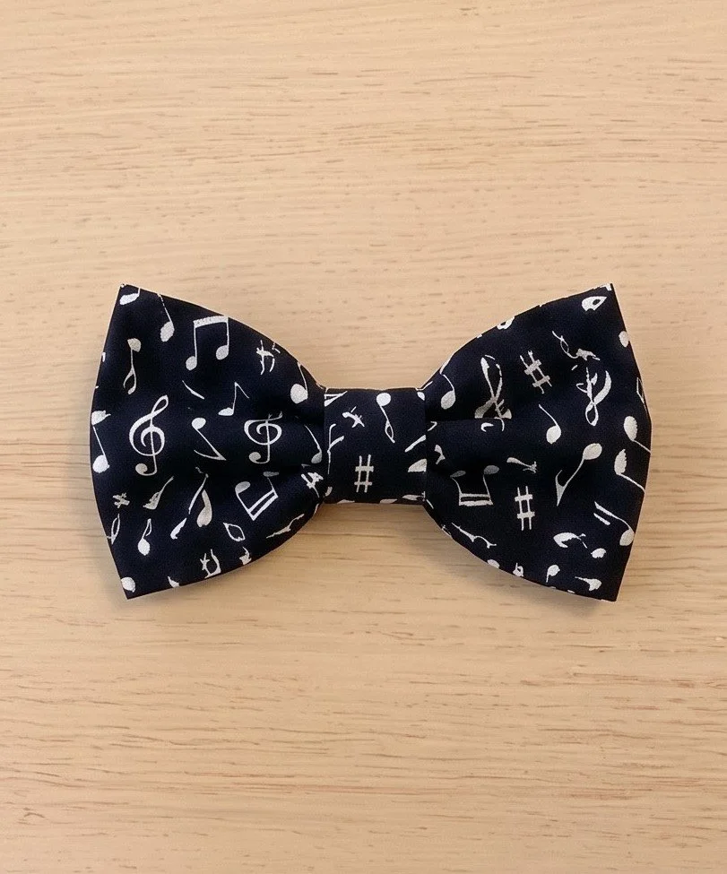 Black Music Note Bowtie.jpg