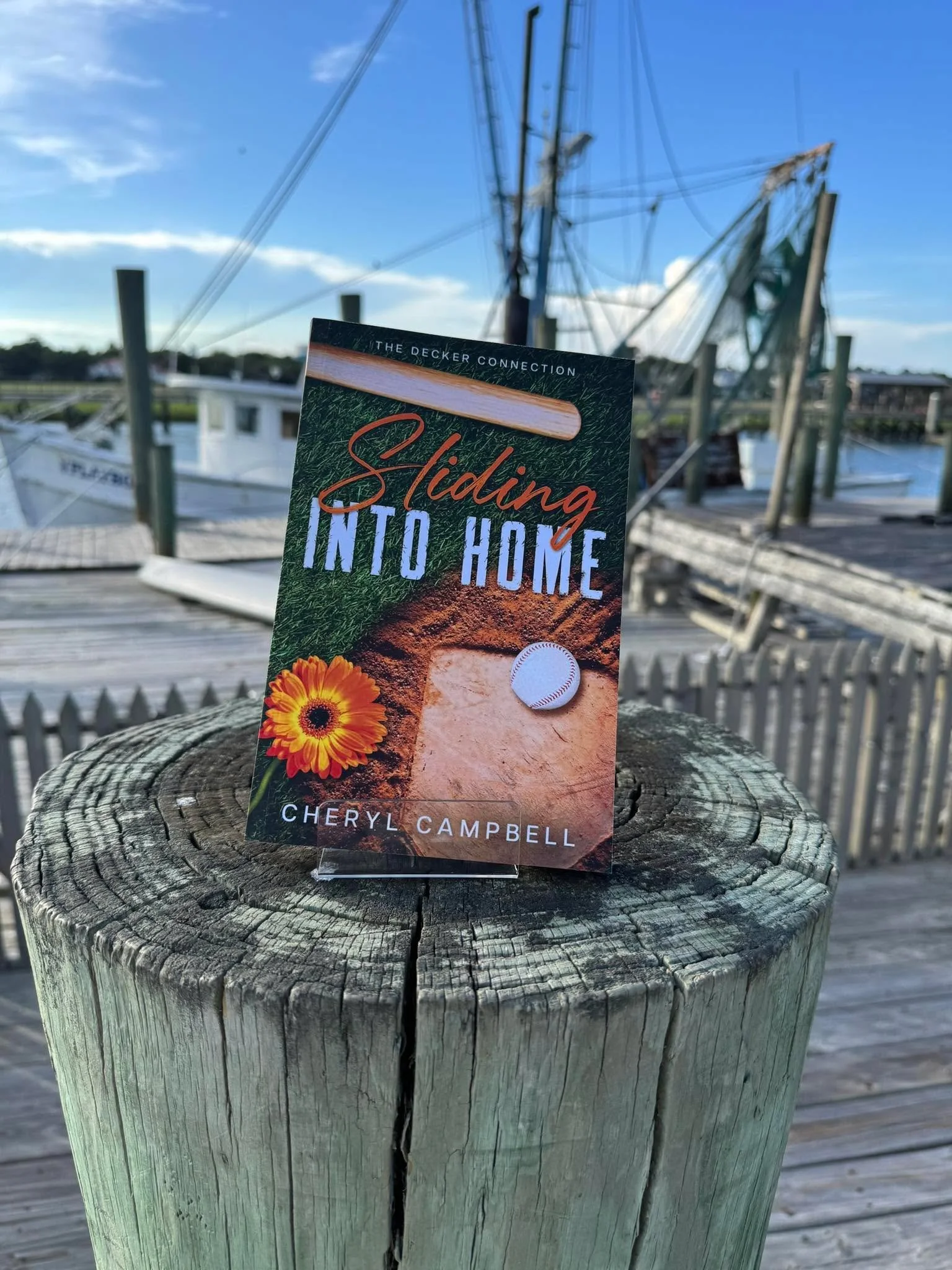 🥳 Happy book birthday to Matt and Darcy! It&rsquo;s hard to believe you&rsquo;re two years old. ￼This brother&lsquo;s best friend romance only gets stronger in the Decker Connection. They even play a key role in Decker Halls. 🎄🎁

This book is dedi