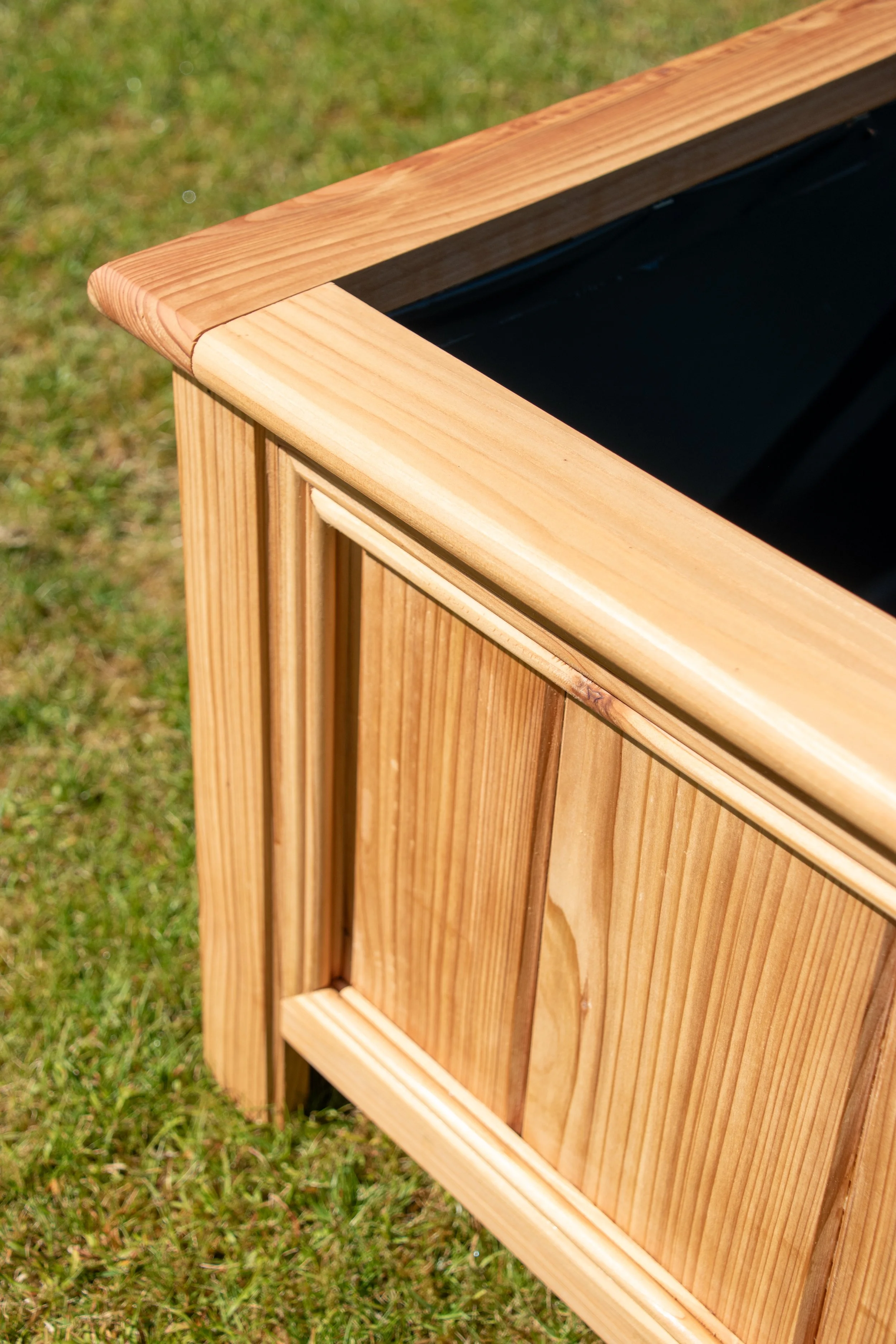 Premium Medium Planter No Watermark-07.jpg