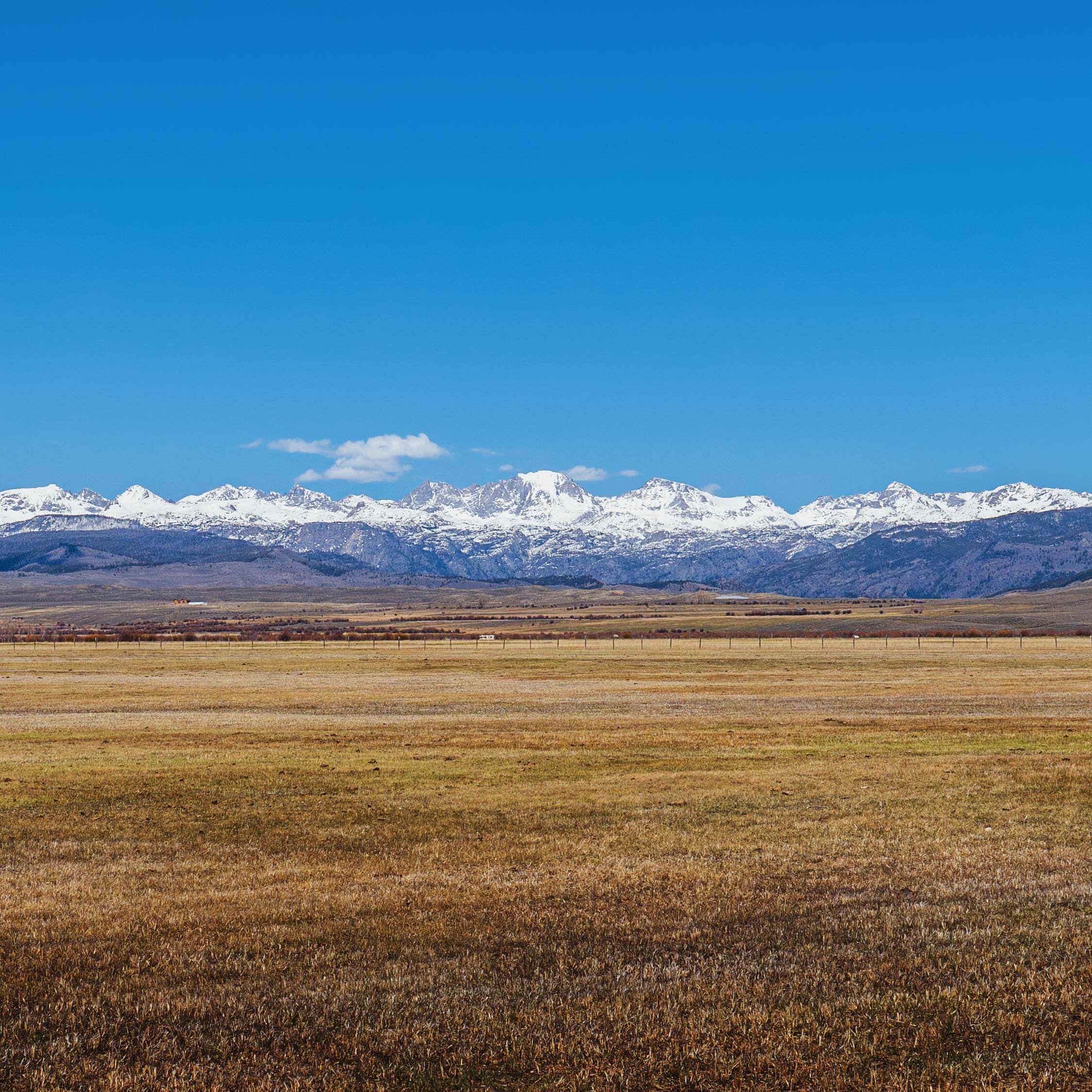 The Winds. 

#wyoming #windriverrange #307 #pinedale #fremontpeak #mountains #peaks #landscape #nature #outdoors #panorama #thatswy #west #hiking #adventure #explore #spring #getoutside #home