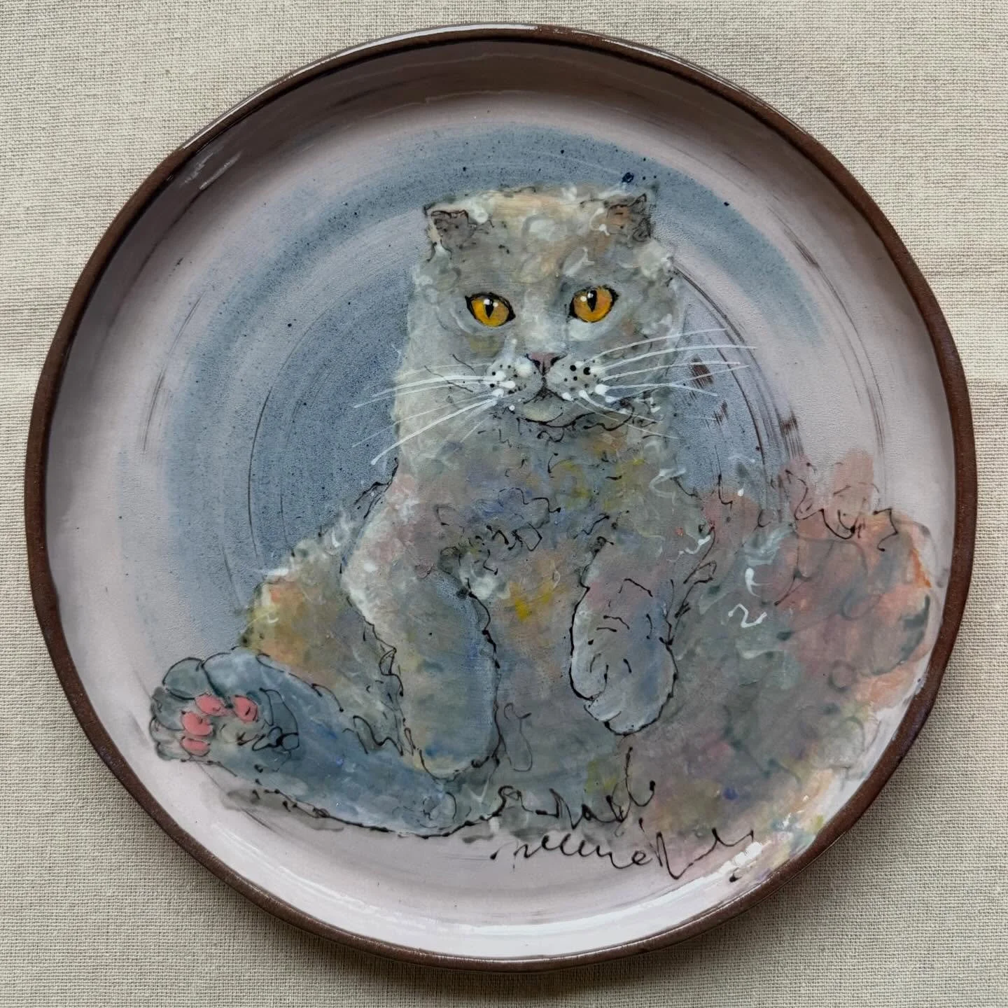 Oh my&hellip;.look at those lovely pink jellybeans.. 🩷

#pottery
#paint
#plates