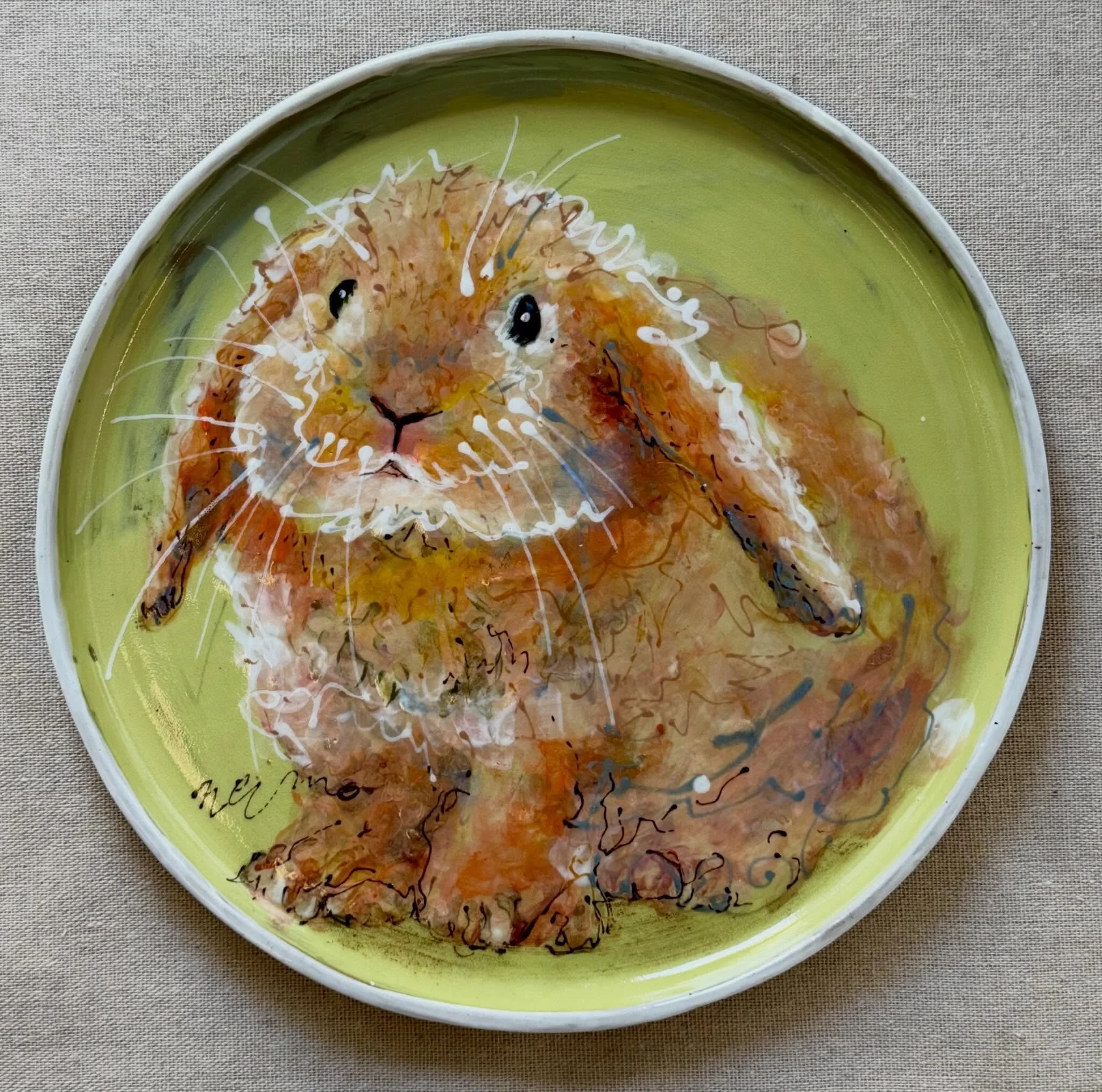 Bunny 🐰 plate.
SOLD. 

#drawing
#painting
#pottery
