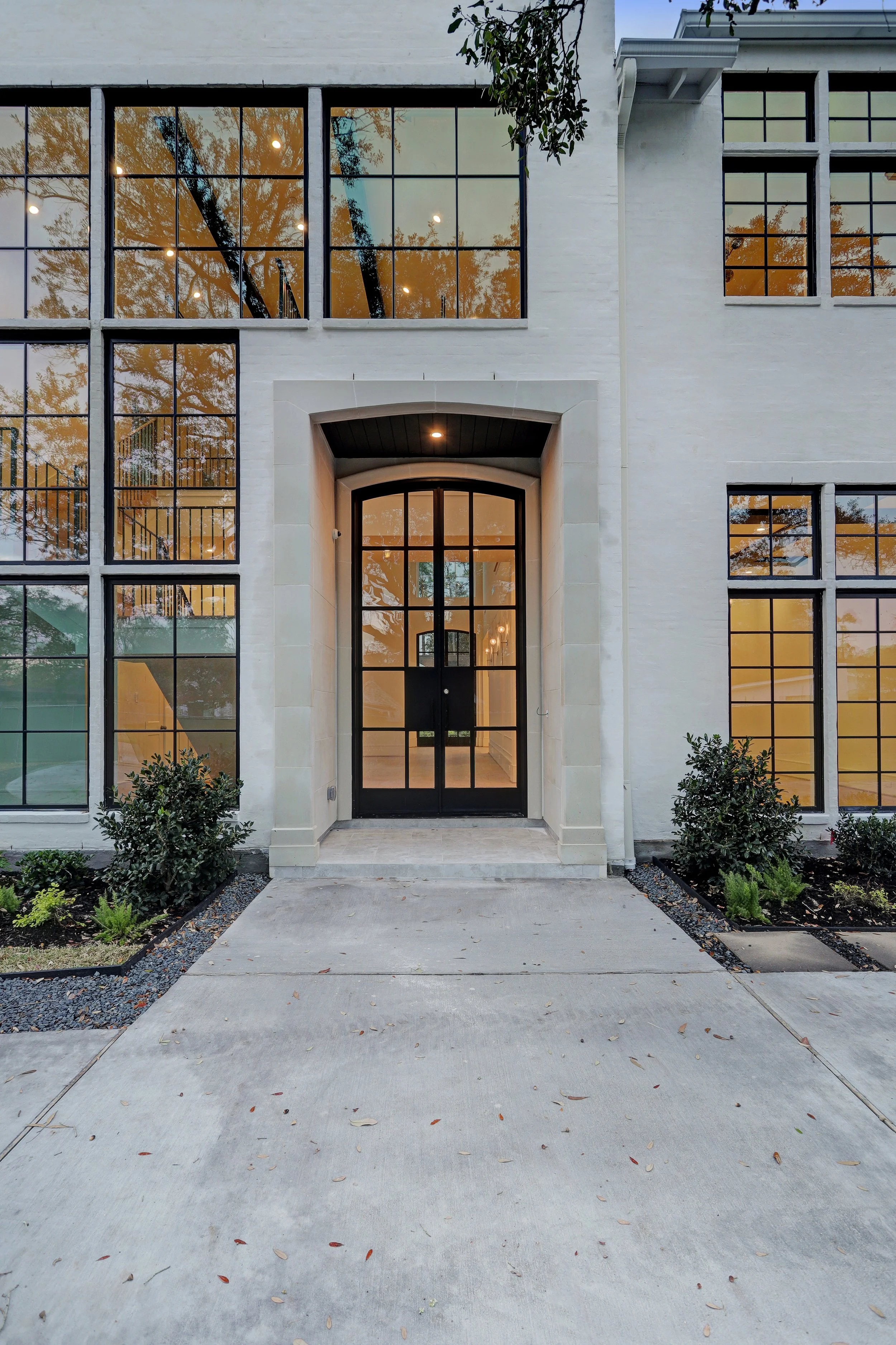 Hermosa - Front door.jpg