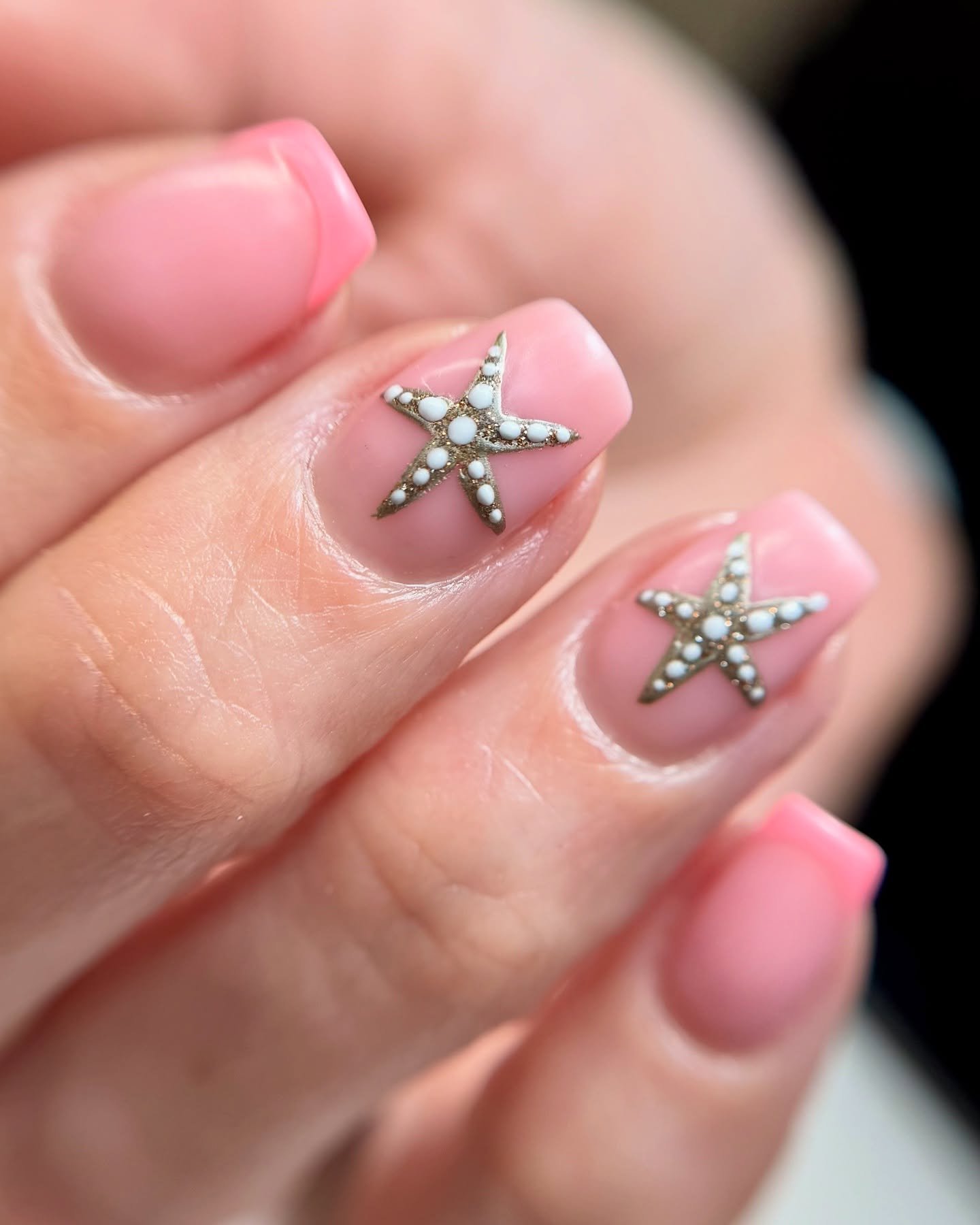⭐ 🐚 🪸 🧜🏽‍♀️
@the_gelbottle_inc biab18, Sprinkles, Guest List and Daisy
#WokingNails #WokingNailTech #SurreyNails #SurreyNailTech #NailTechWoking #WokingBeauty #WokingSalon #NailsWoking #NailArtistSurrey #NailSalonSurrey #tgbinsider #thegel