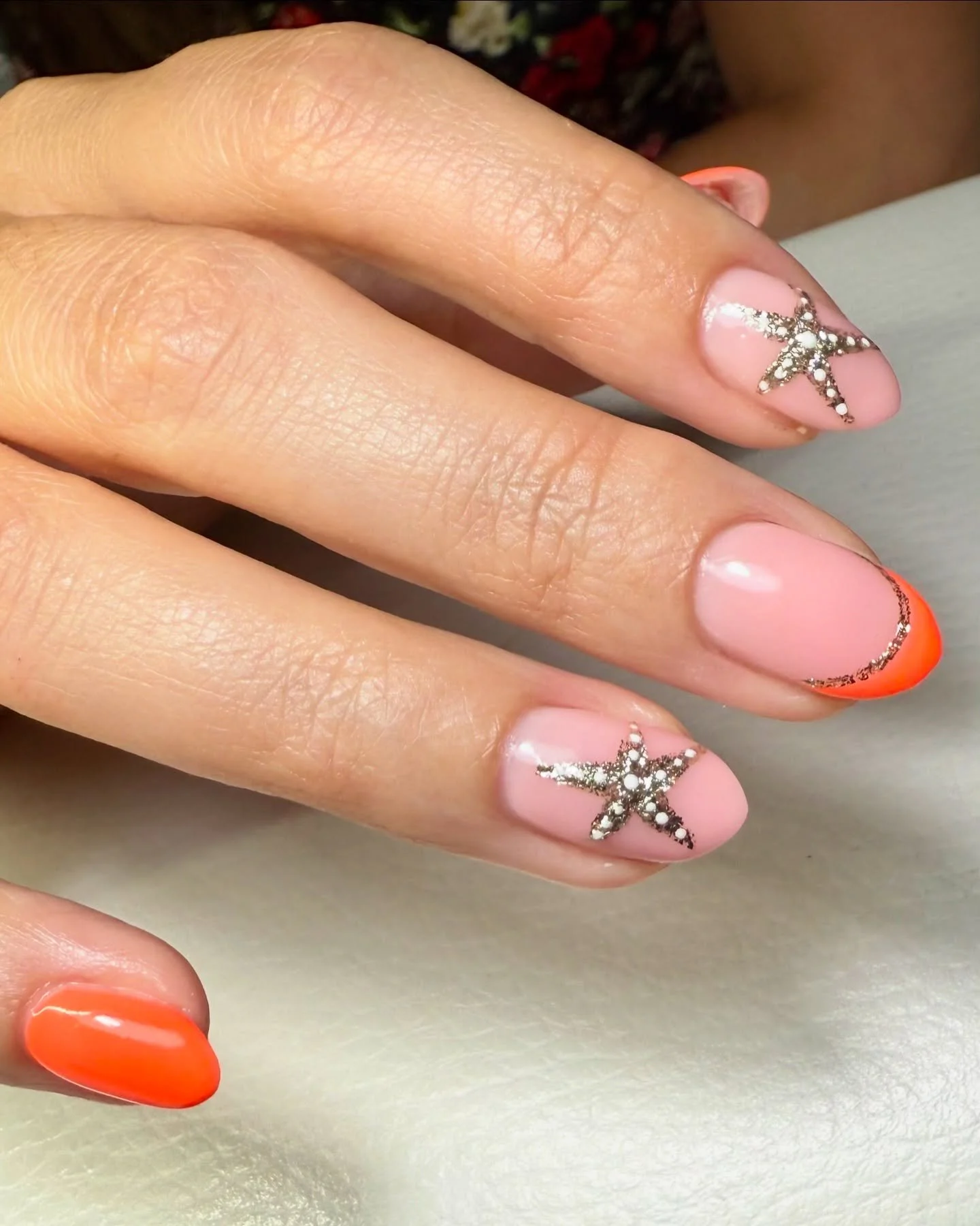 Manifesting some sunshine, these nails are the ultimate summer statement. 🐚 🏝️ ☀️
#WokingNails #WokingNailTech #SurreyNails #SurreyNailTech #NailTechWoking #WokingBeauty #WokingSalon #NailsWoking #NailArtistSurrey #NailSalonSurrey #tgbinsider #th