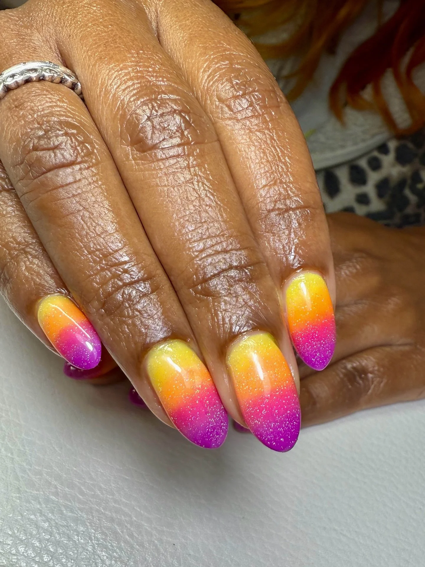 Squeezing in some more ☀️😎nails 

#summernail #ombr&eacute;nails #wokingnails #biabwoking