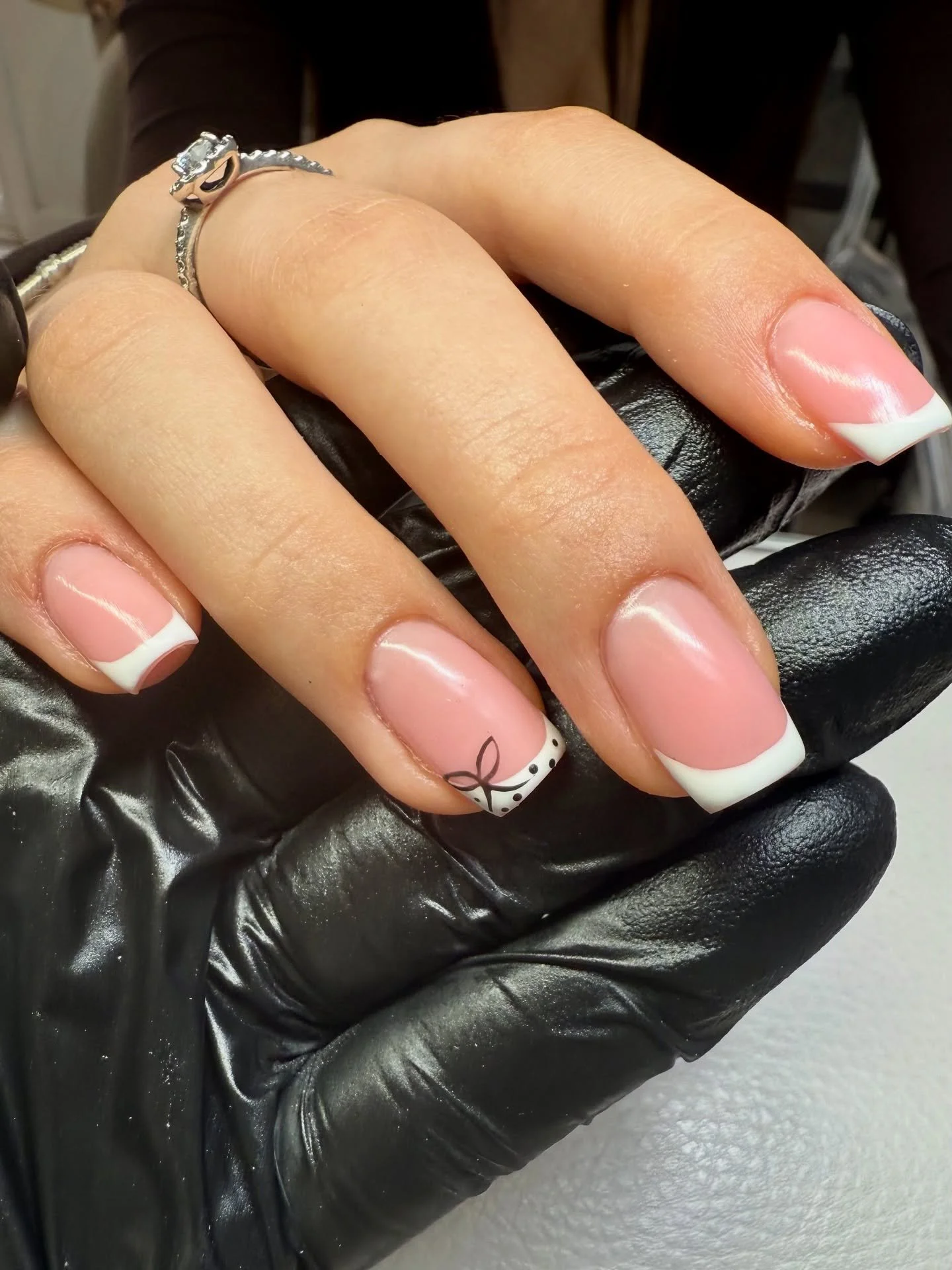 Classic frenchies 🤍🫶🏻 

Using @the_gelbottle_inc biab 18 💅🏻 
@brillbird GO1 🖌️ 
@the_gelbottle_inc better balm 👌🏼

#WokingNails #WokingNailTech #SurreyNails
#SurreyNailTech #NailTechWoking #WokingBeauty #WokingSalon #NailsWoking #NailArtistSu