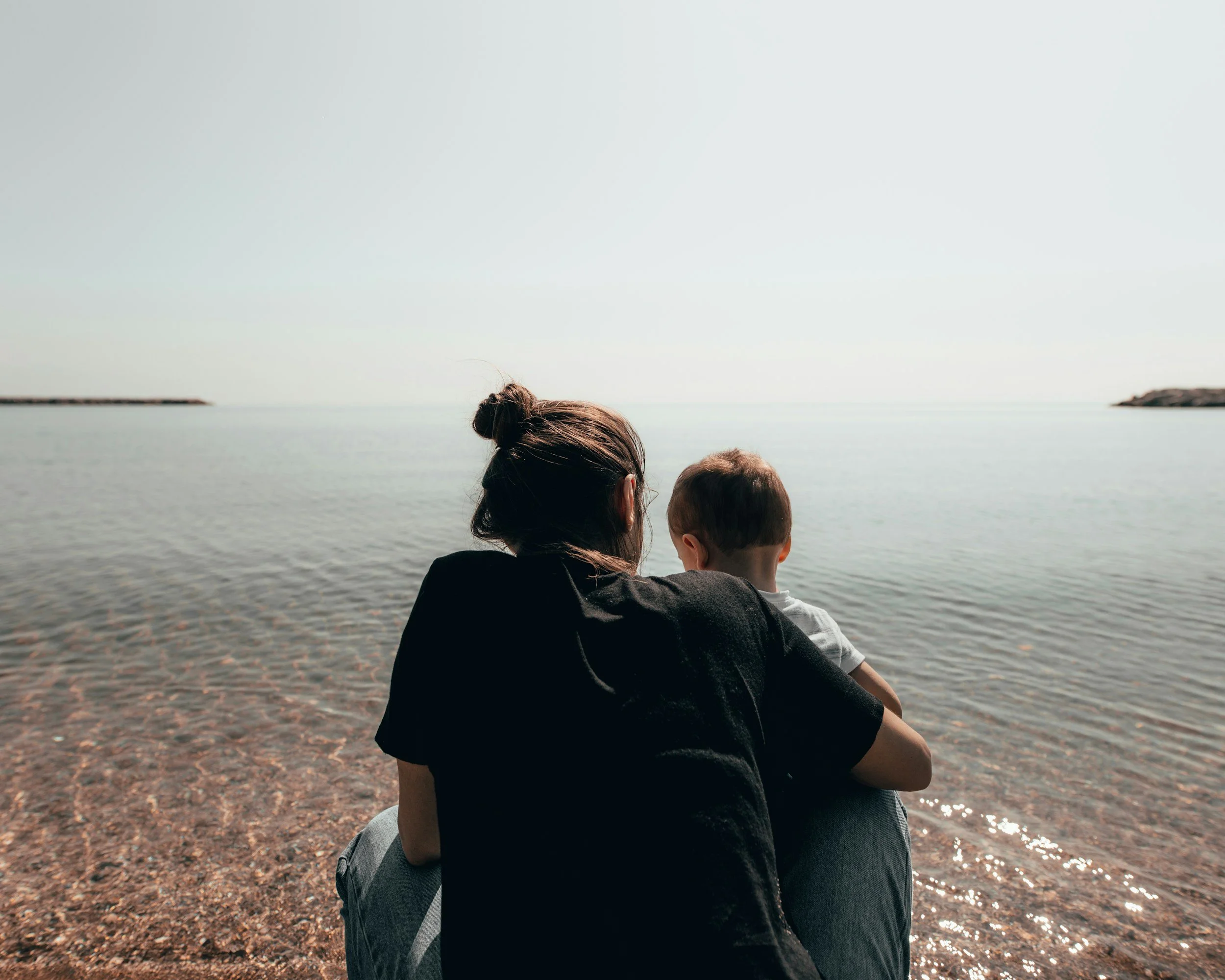 Why Postpartum Anxiety Can Feel Louder in the Summer (And What That Actually Means)