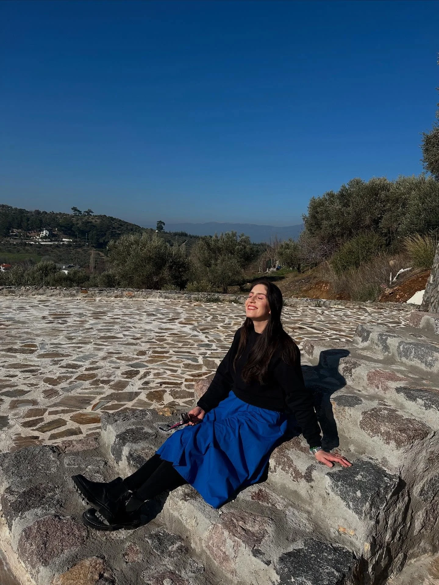 Ich habe nie behauptet, dass wir aufh&ouml;ren sollen zu reden.

Und ich habe nie gesagt, dass Worte etwas Schlechtes sind.

Was ich gesagt habe, ist etwas anderes:

Dass Worte zerst&ouml;ren k&ouml;nnen..
vor allem jene, die aus dem Kopf herausgesch