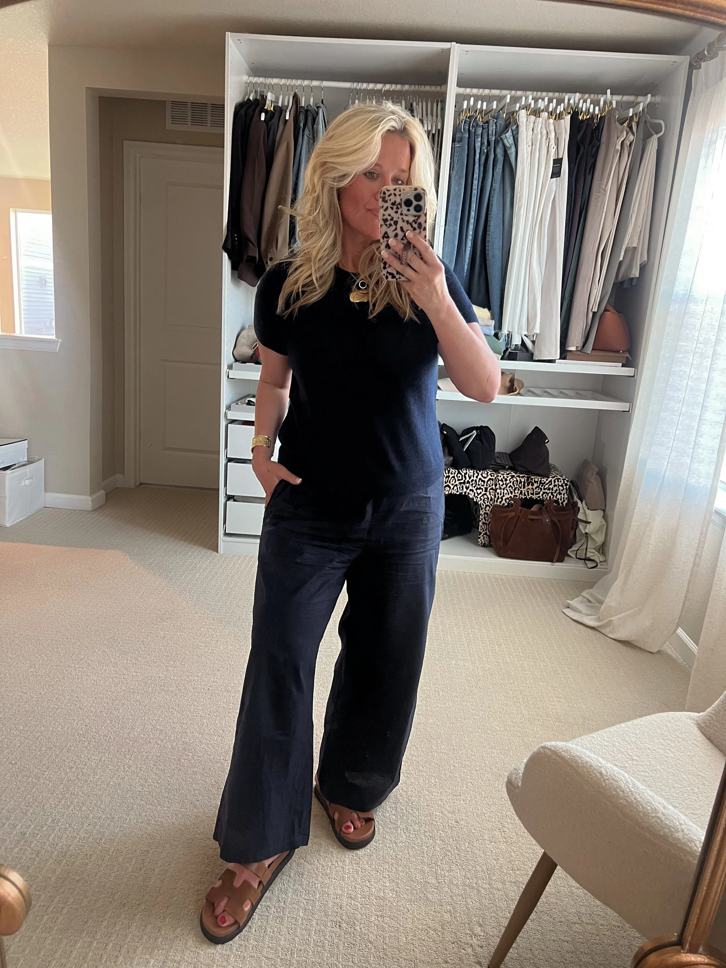 Polished Comfort Over 40: 4 Easy Outfits That Don’t Cling to Your Belly