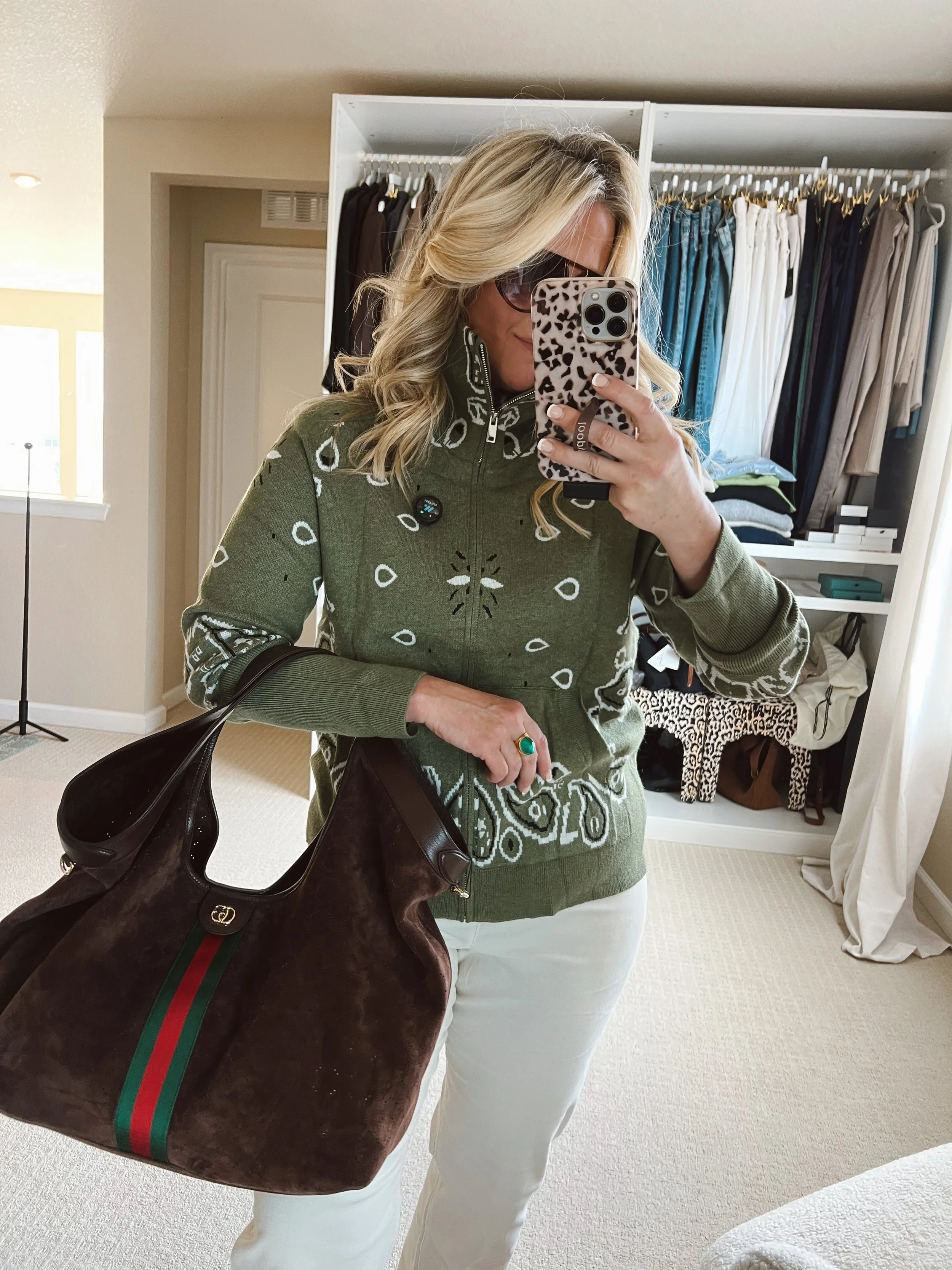 How to Dress a Midlife Belly Without Hiding It