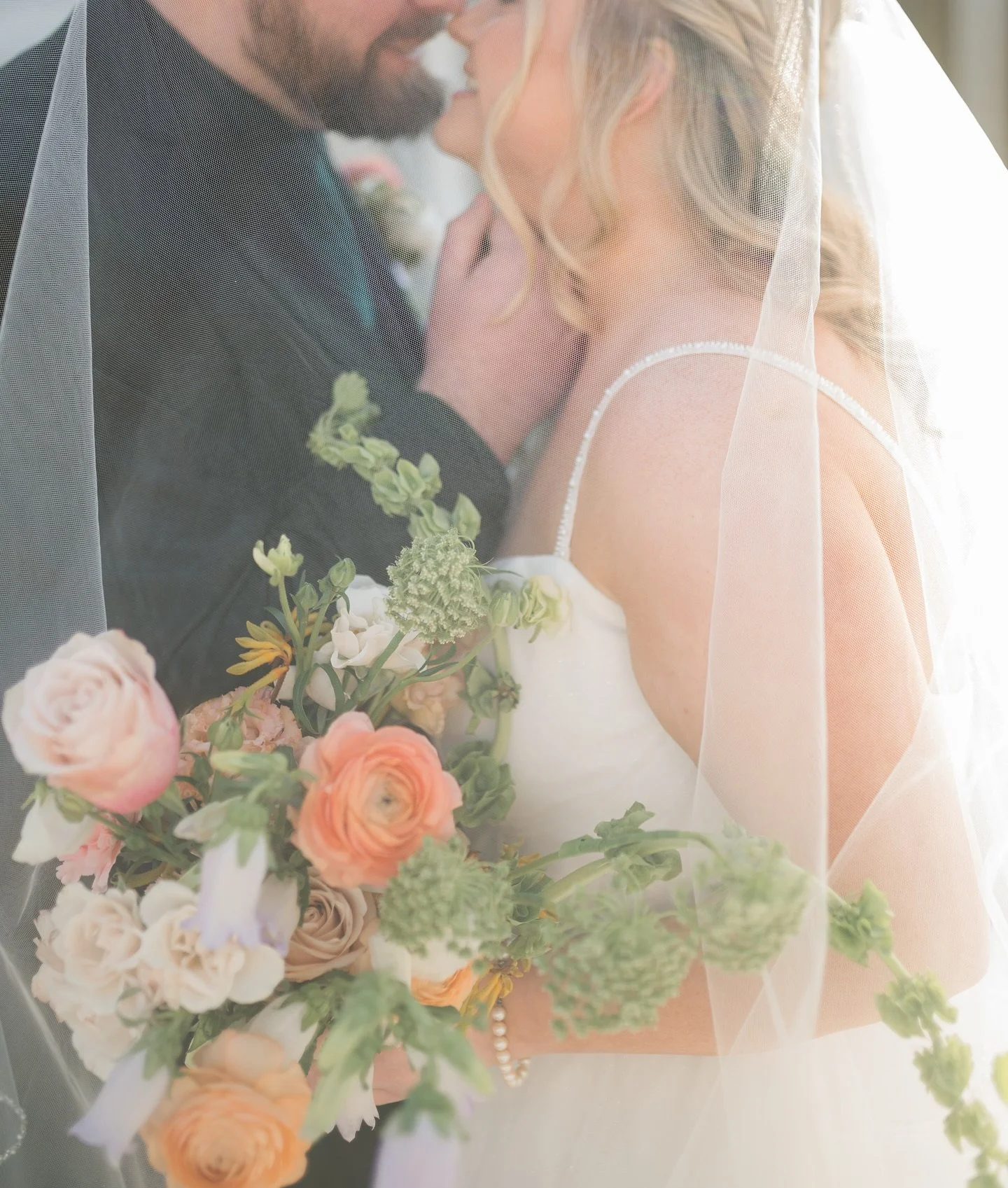 Wild love xo

#weddingflorist #weddingflorals #paweddingflorist #phillyweddingflorist #flowers #florist #wedding #njweddingflorist #chestercountyflorist #chestercountyweddingflorist #lancasterflorist #hopenj #njweddinf #springweddingflowers #springwe