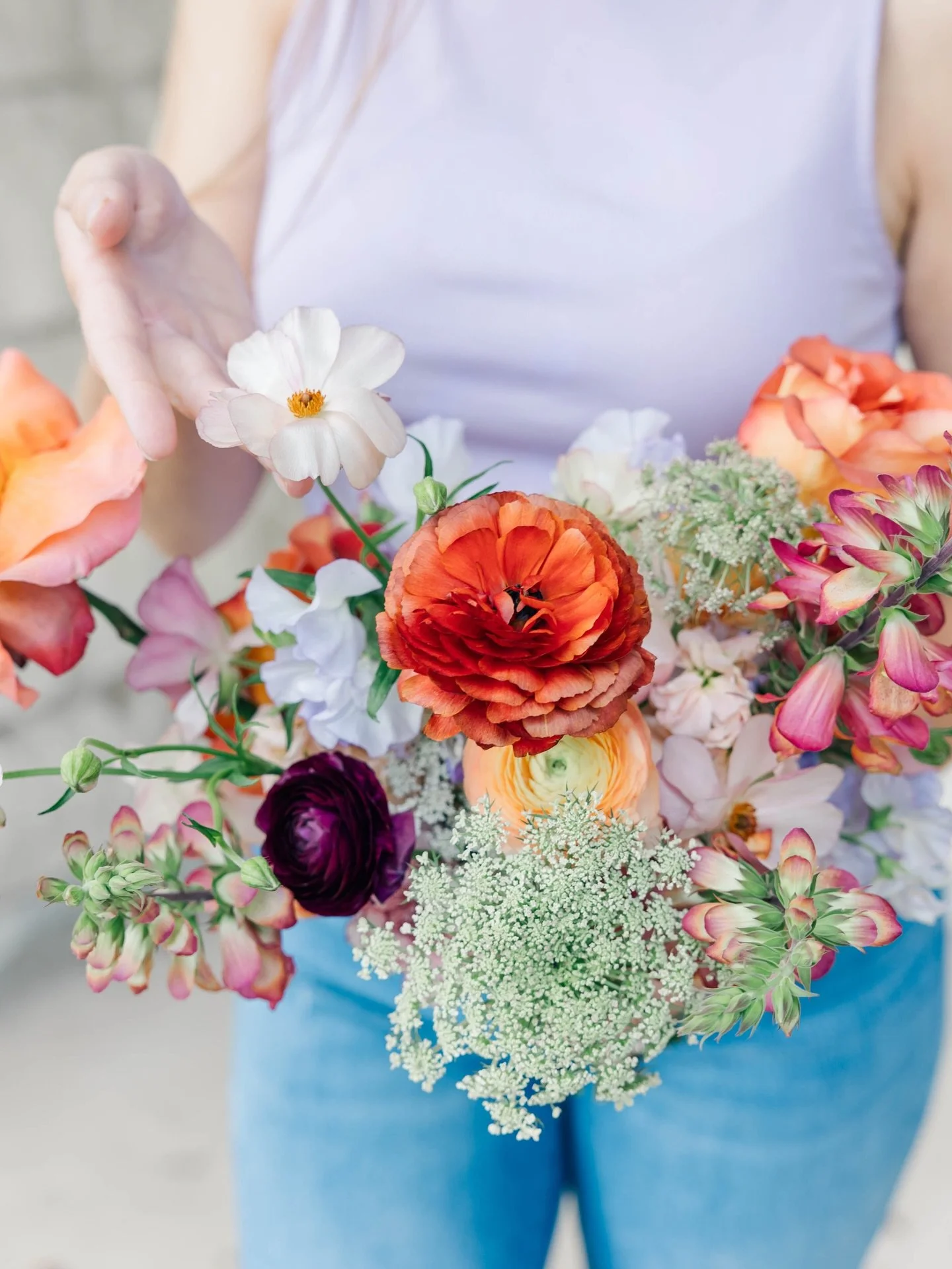 Details down to the personals 🪻💋🍊

Looking forward to unlocking some new color palettes in &lsquo;26. We still have some popular dates open, book our services before we&rsquo;re all tied up 🧵

Photo @amairanithomasonphoto