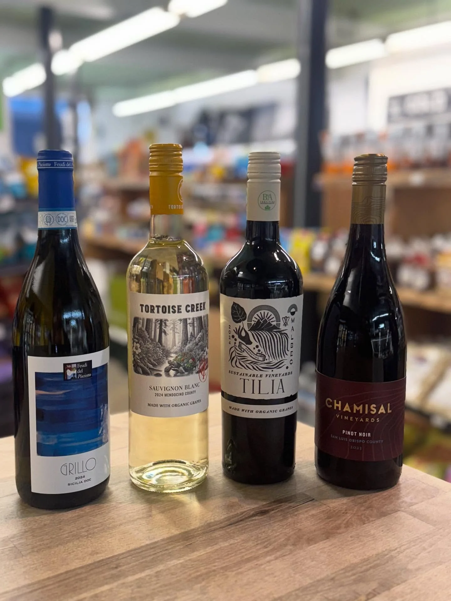 ✨ Wine, Tapas &amp; Good Company 🍷
Travel the world in a glass with Nicole &amp; Luciene as we pour standout wines from Italy, California &amp; Argentina.

🍷 15% off featured wines during happy hour 🍇 $5 House Wines 🍺 $5 Beer Pints

Grab your fri