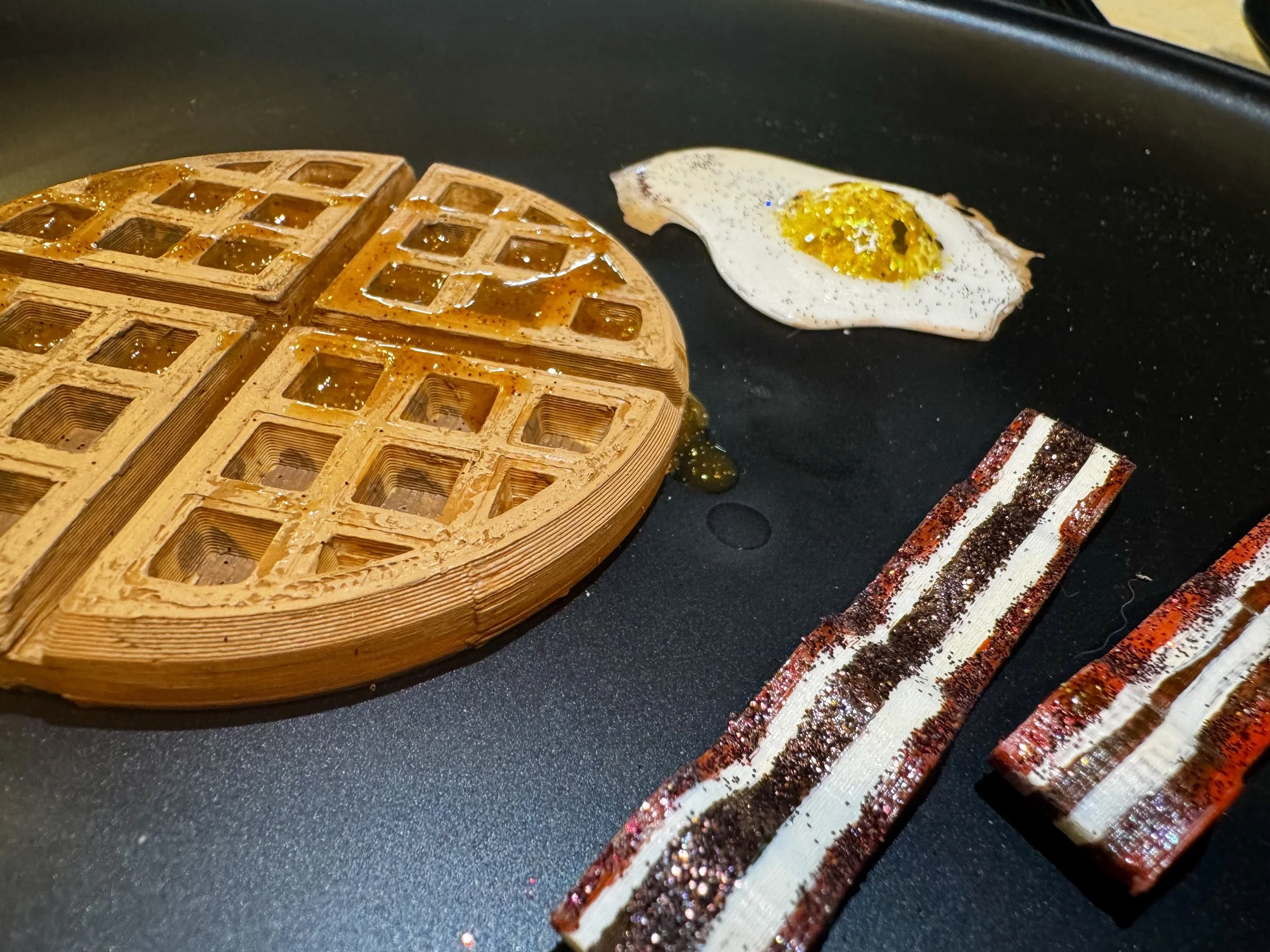 Close up bacon and waffel 