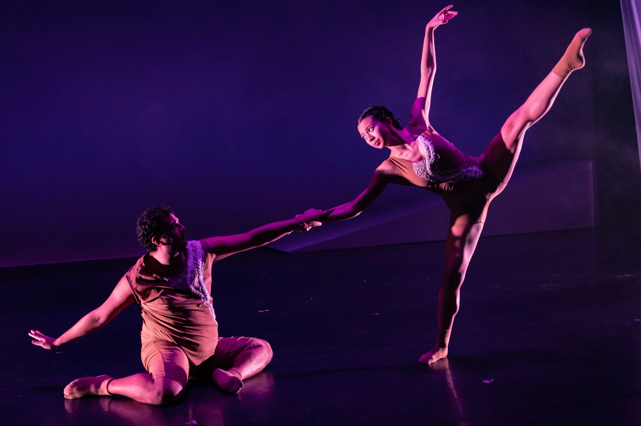 221116-Dylan Singleton-MFA Dance (Early Selects)-3.jpg