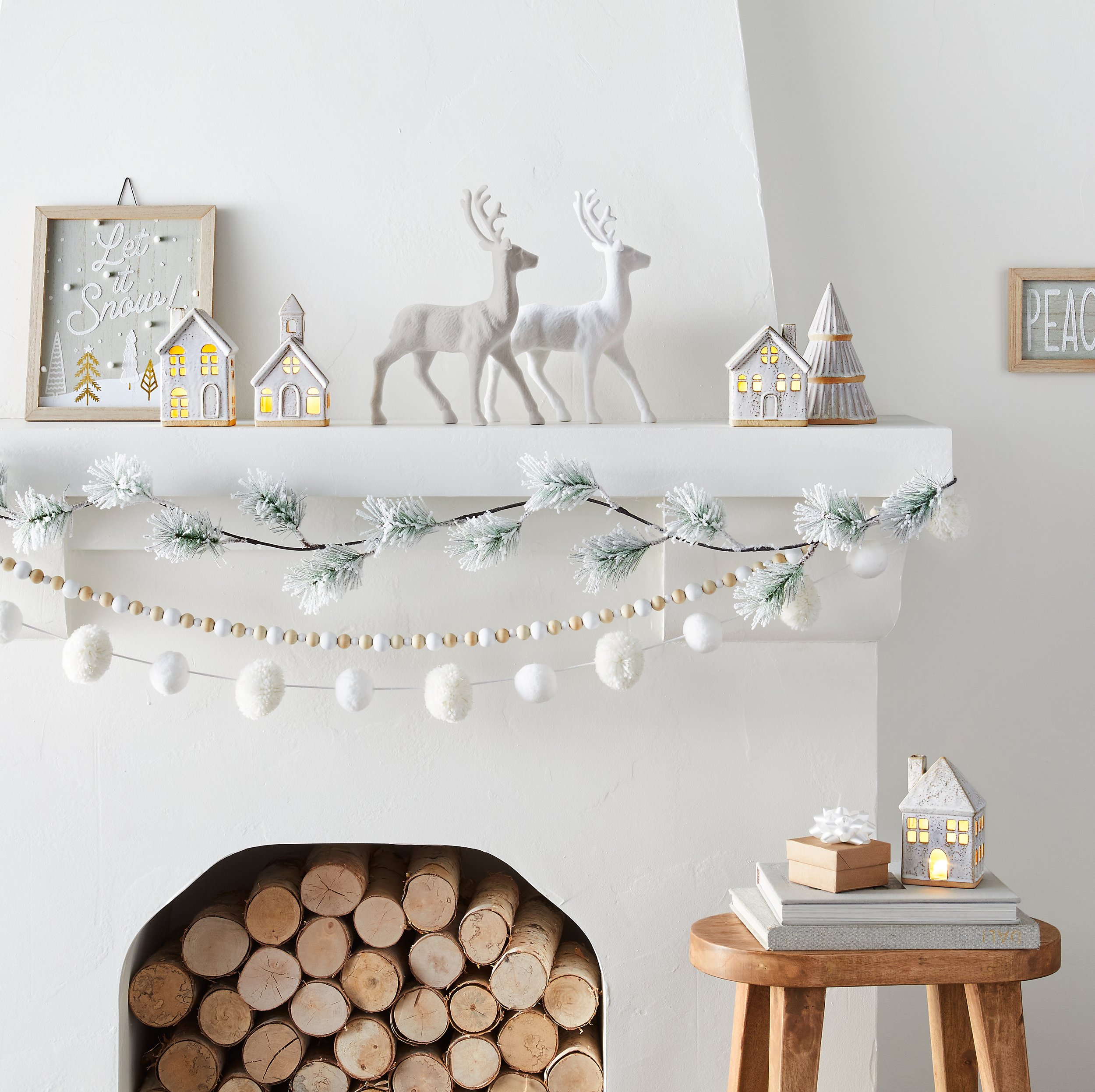 IndoorChristmasDecor_SnowyWhite.jpg
