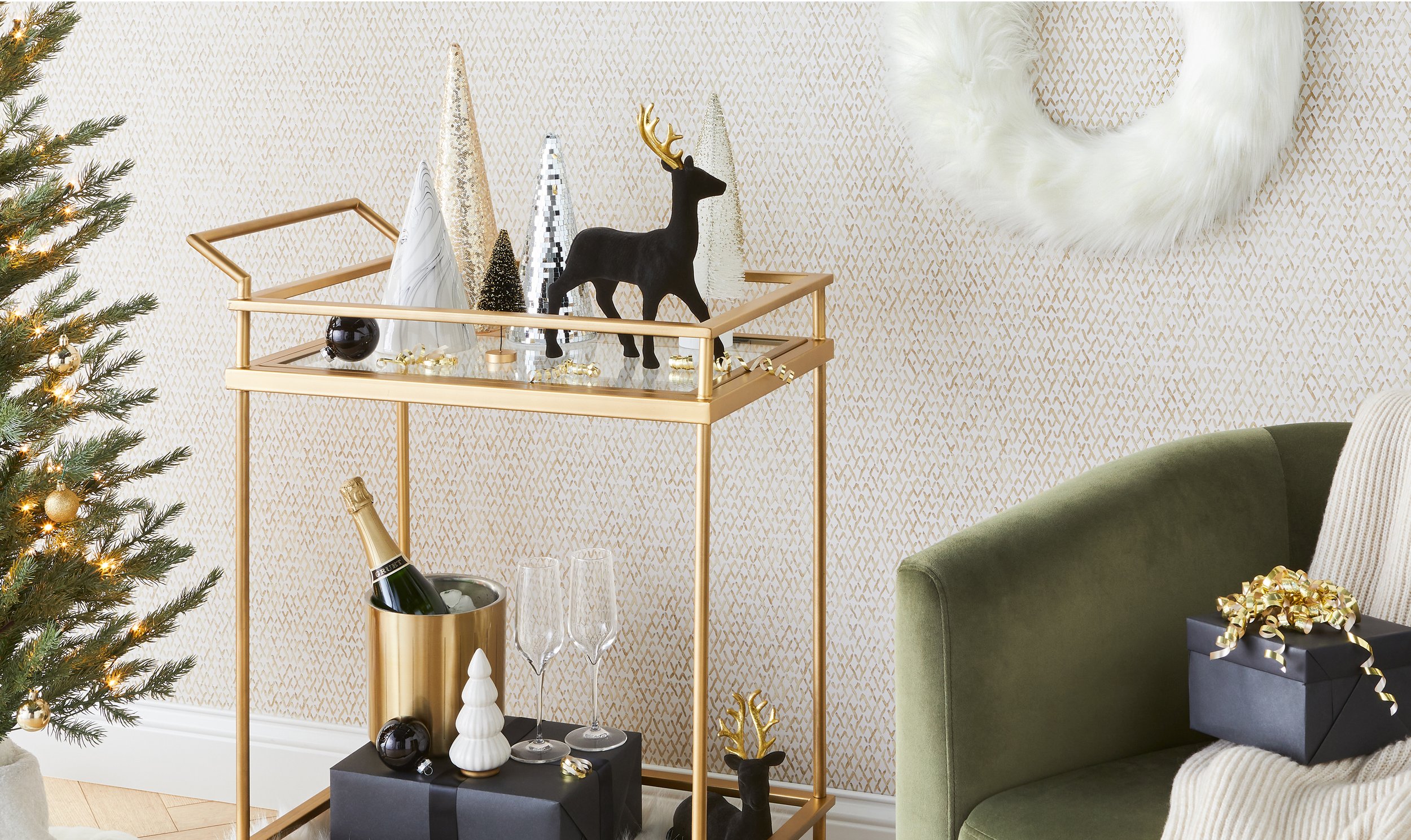 IndoorChristmasDecor_GlamLoft.jpg