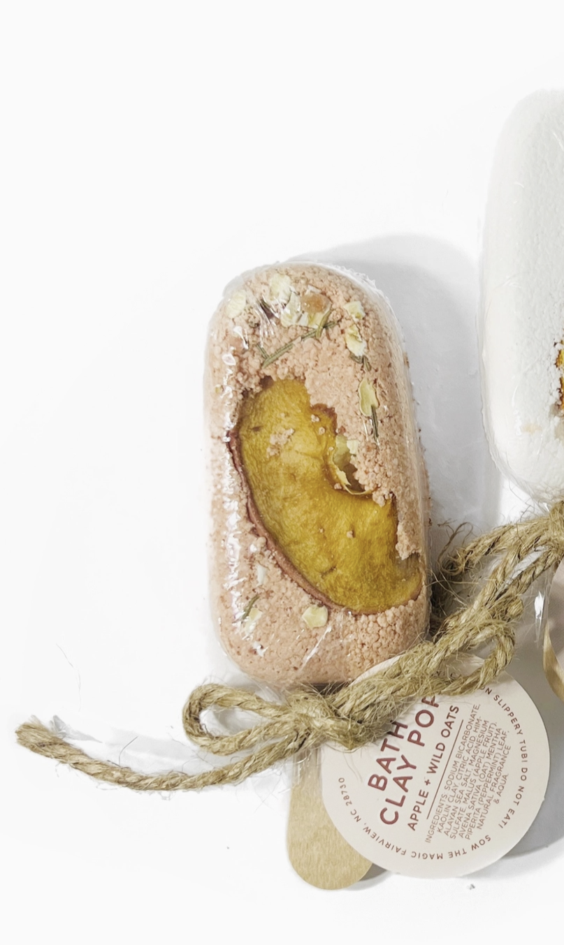 Apple & Oats Bath Pop 2.png