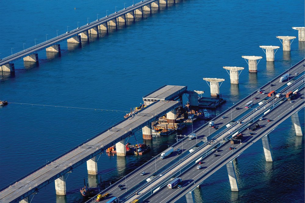 Removal of Champlain Bridge Spans, Québec