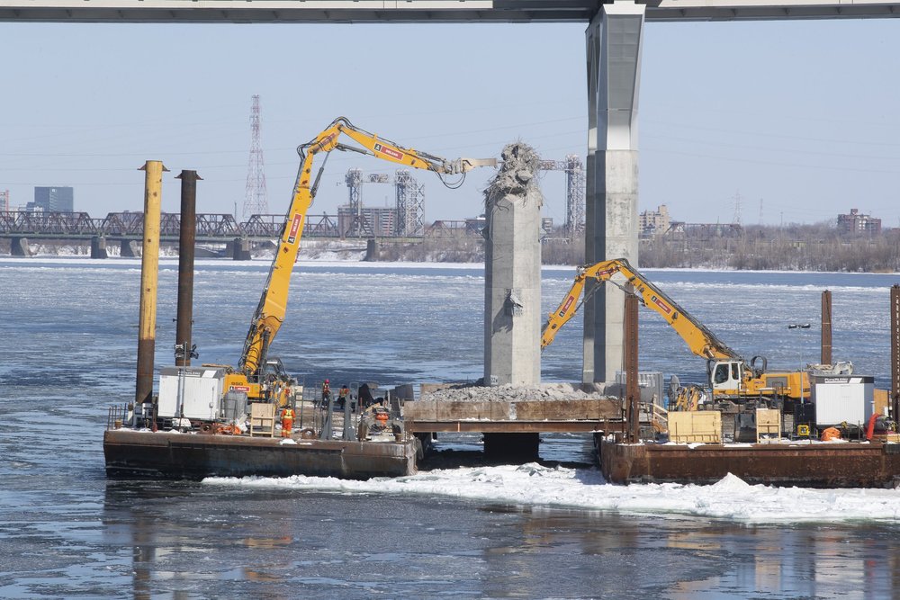 Excavators Demolishing Concrete Spans of Old Champlain Bridge