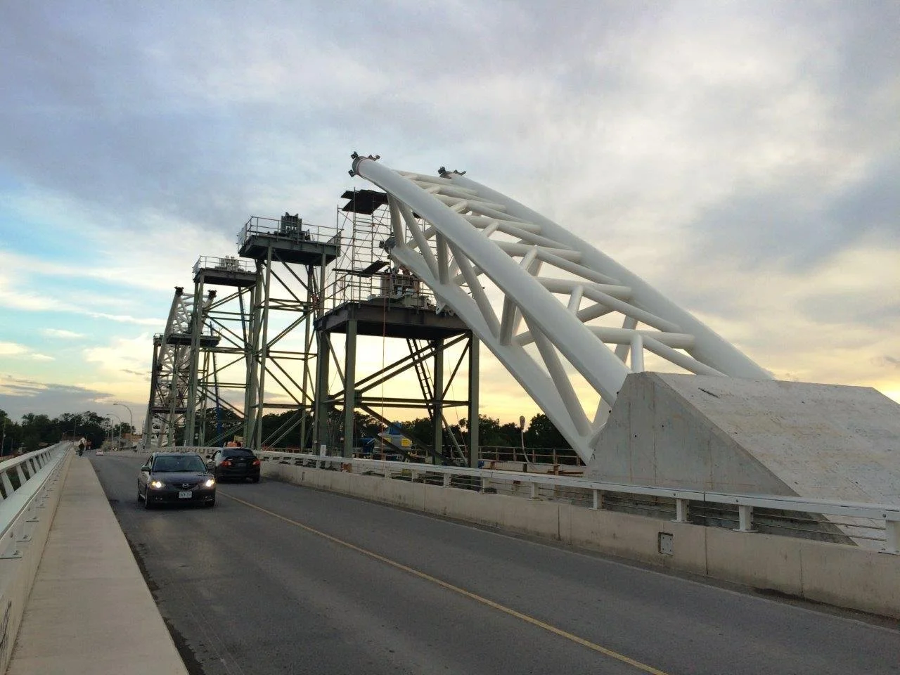Burgoyne Bridge Erection