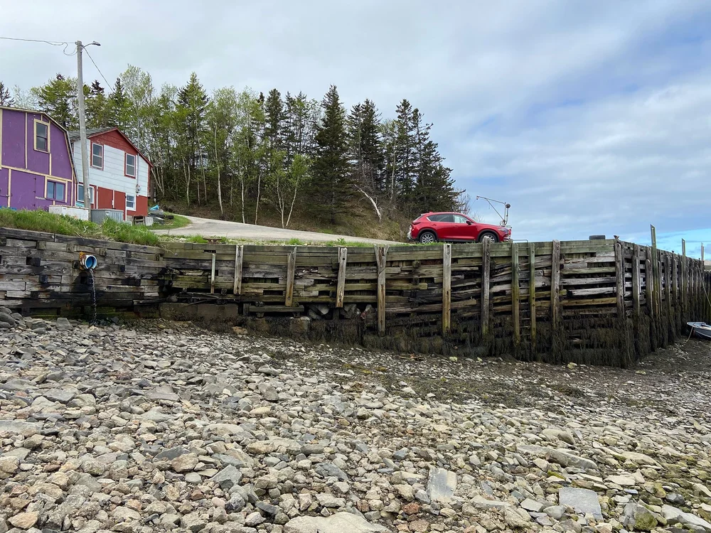 Sagging Timber Structure, Hampton Harbour