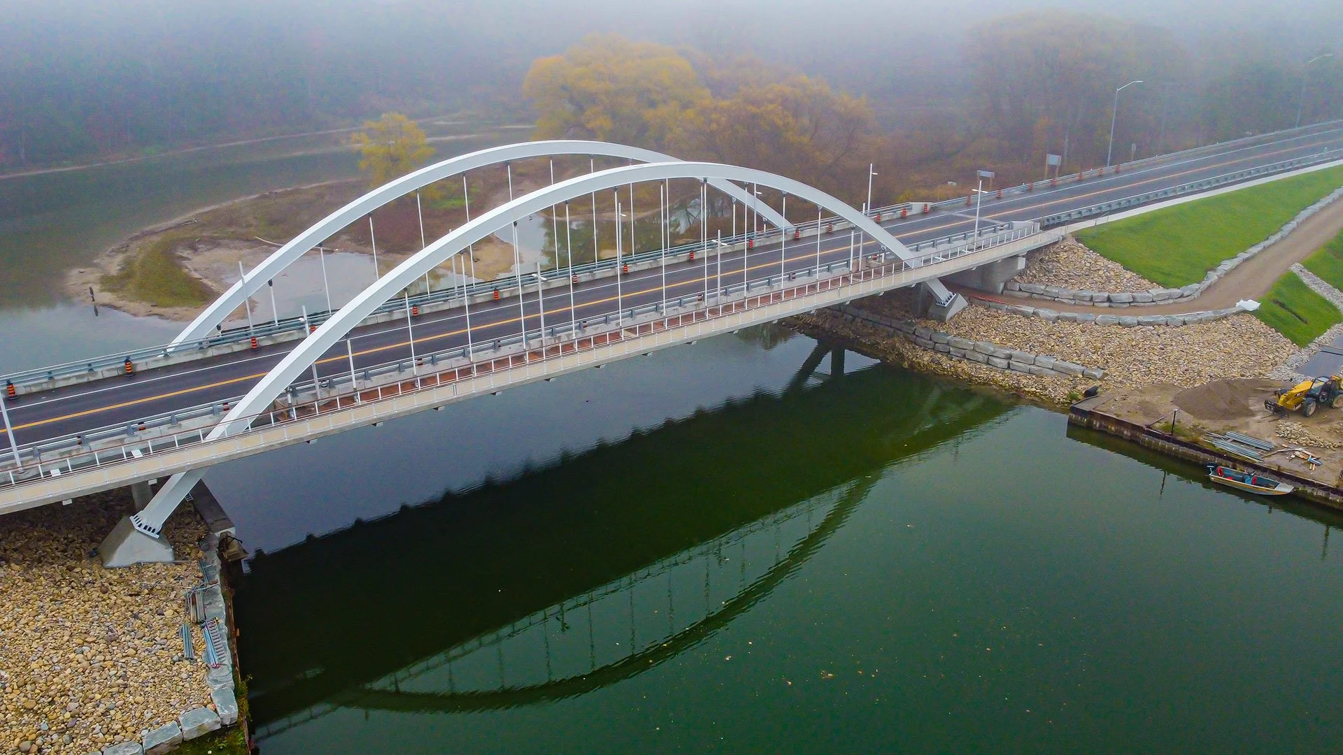 Bayfield River Bridge Erection
