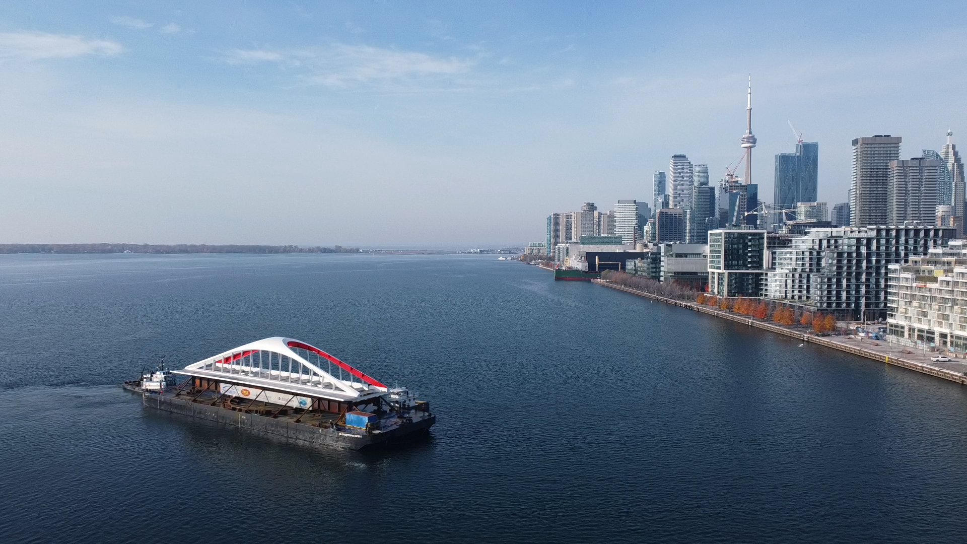 ‘Unique’ heavy bridge transports key to Toronto’s revamped waterfront