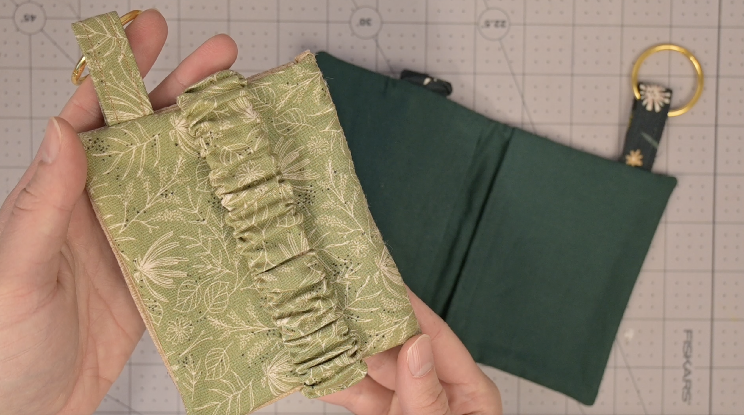 Elastic Keychain Pouch Step-by-Step Tutorial / Beginner-Friendly Sewing (No Zipper, Buttons, or Snaps)