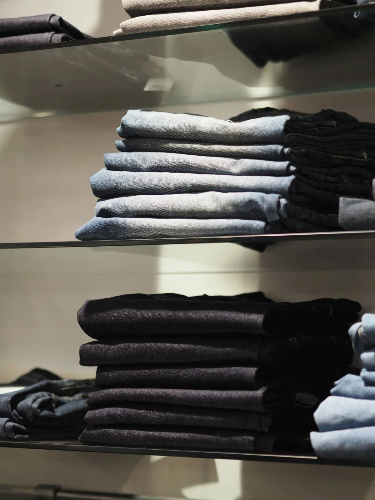 The Advantages of Blinds Over Conventional Curtains