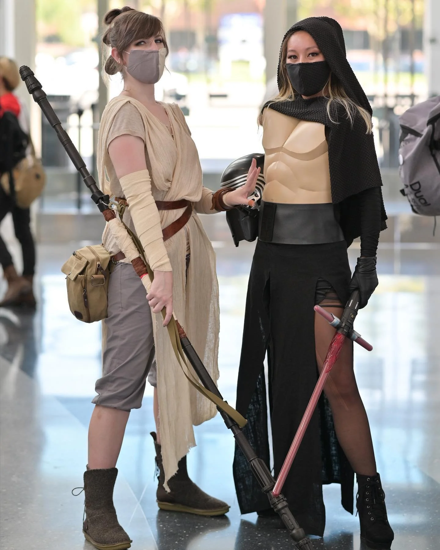 May the 4th be with you! ..and may the force help Kylo finally find a shirt..
.
Swipe for awkward 😂 -&gt;
.
.
.
.
📸: @photostakenbyjc 
#starwarsday #starwars #starwarscosplay #kyloren #kylorencosplay #benswolo #benswolocosplay #rey #reycosplay #the