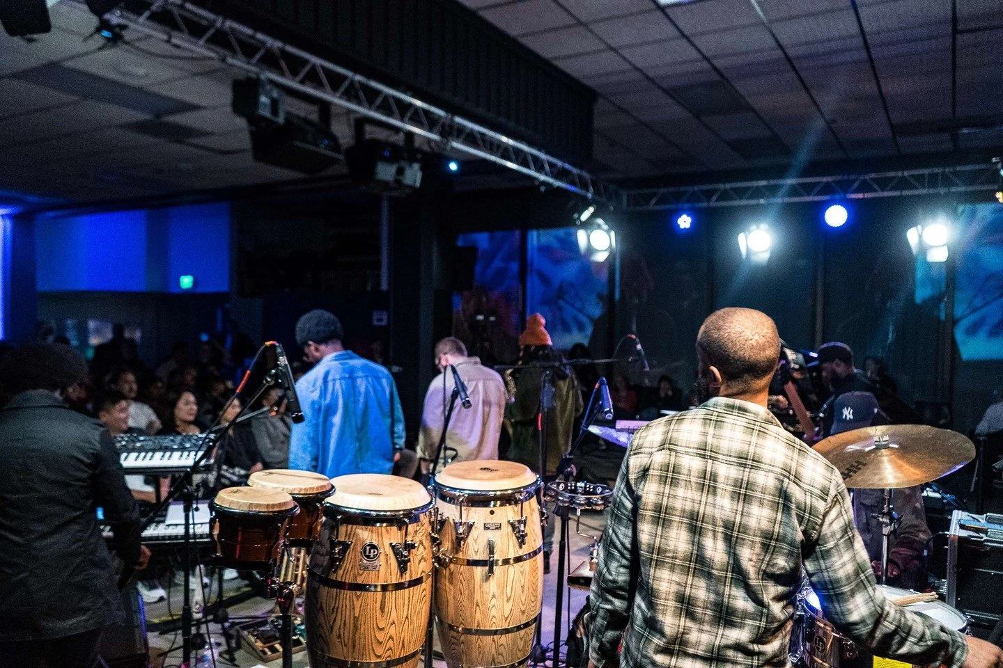 A sellout crowd witnessed an electrifying show by LA-based @katalystcollective at the SJZ Break Room last Friday. Check out photos from the event by Leilani Lei Amolo and learn about our coming shows, including soul/hip-hop vocalist Veotis &amp; The 